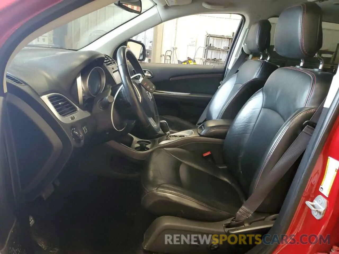 7 Photograph of a damaged car 3C4PDDEG5KT701915 DODGE JOURNEY 2019