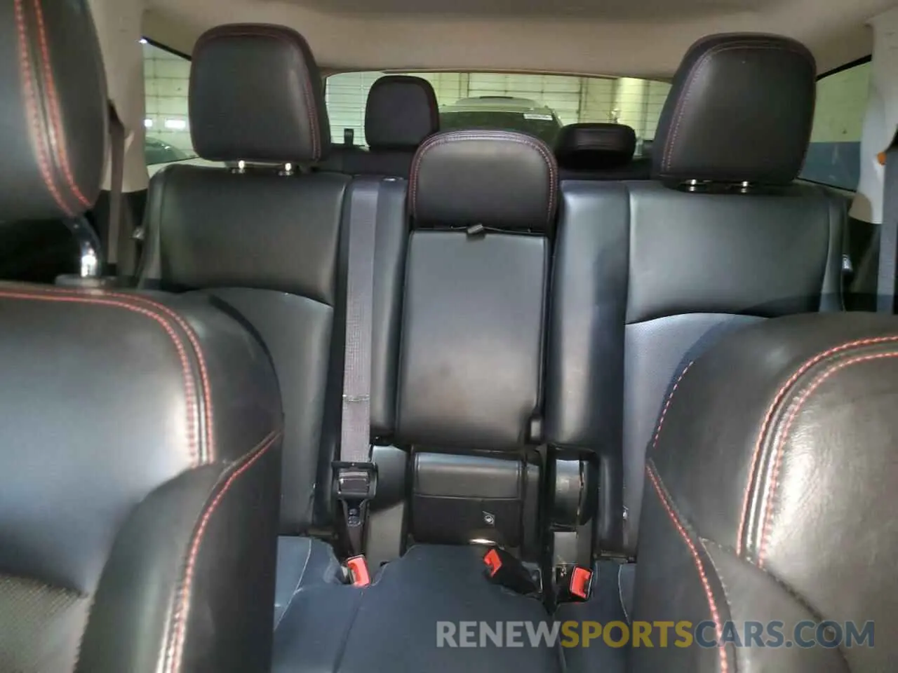 10 Photograph of a damaged car 3C4PDDEG5KT837185 DODGE JOURNEY 2019