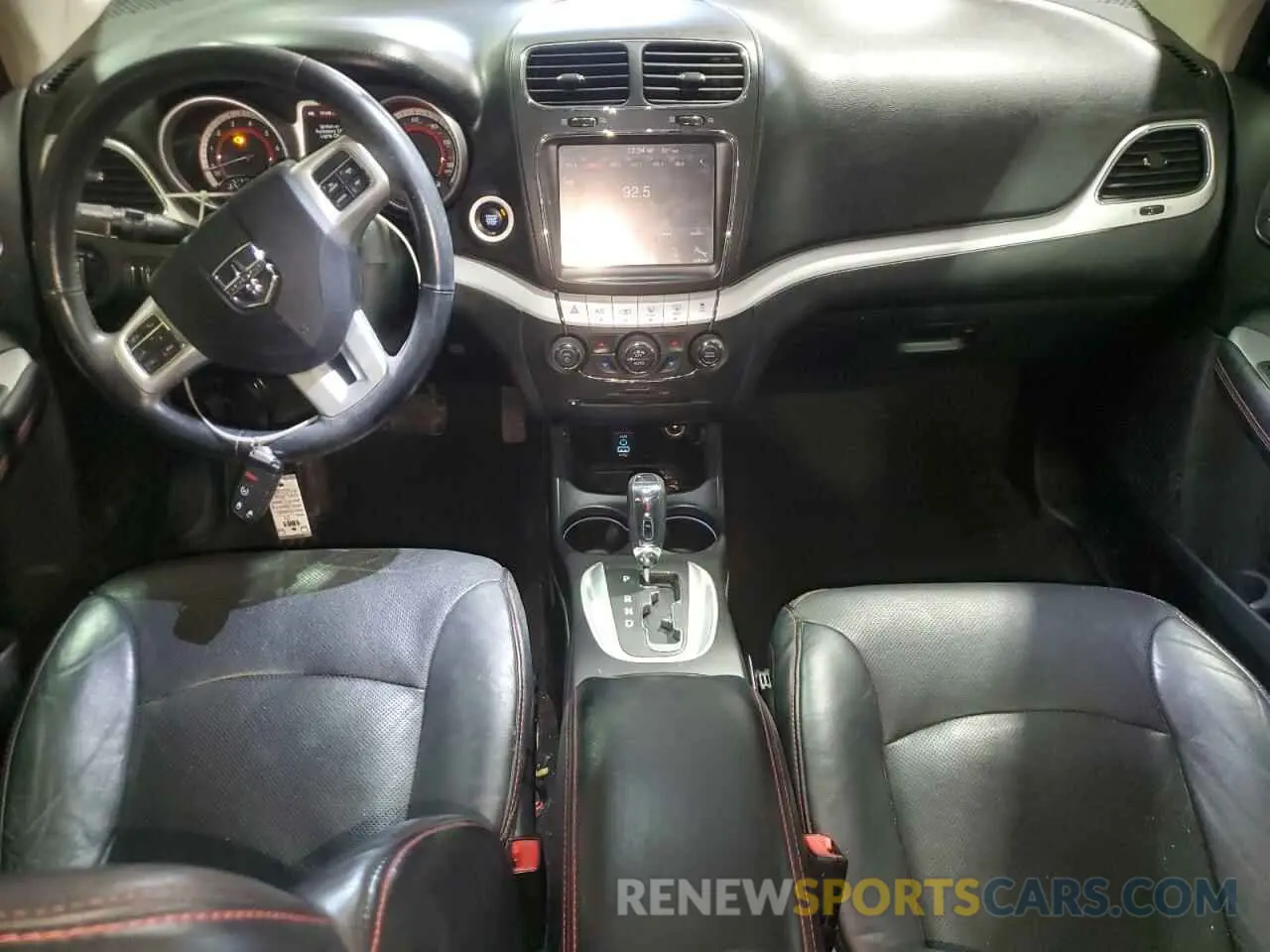 8 Photograph of a damaged car 3C4PDDEG5KT837185 DODGE JOURNEY 2019