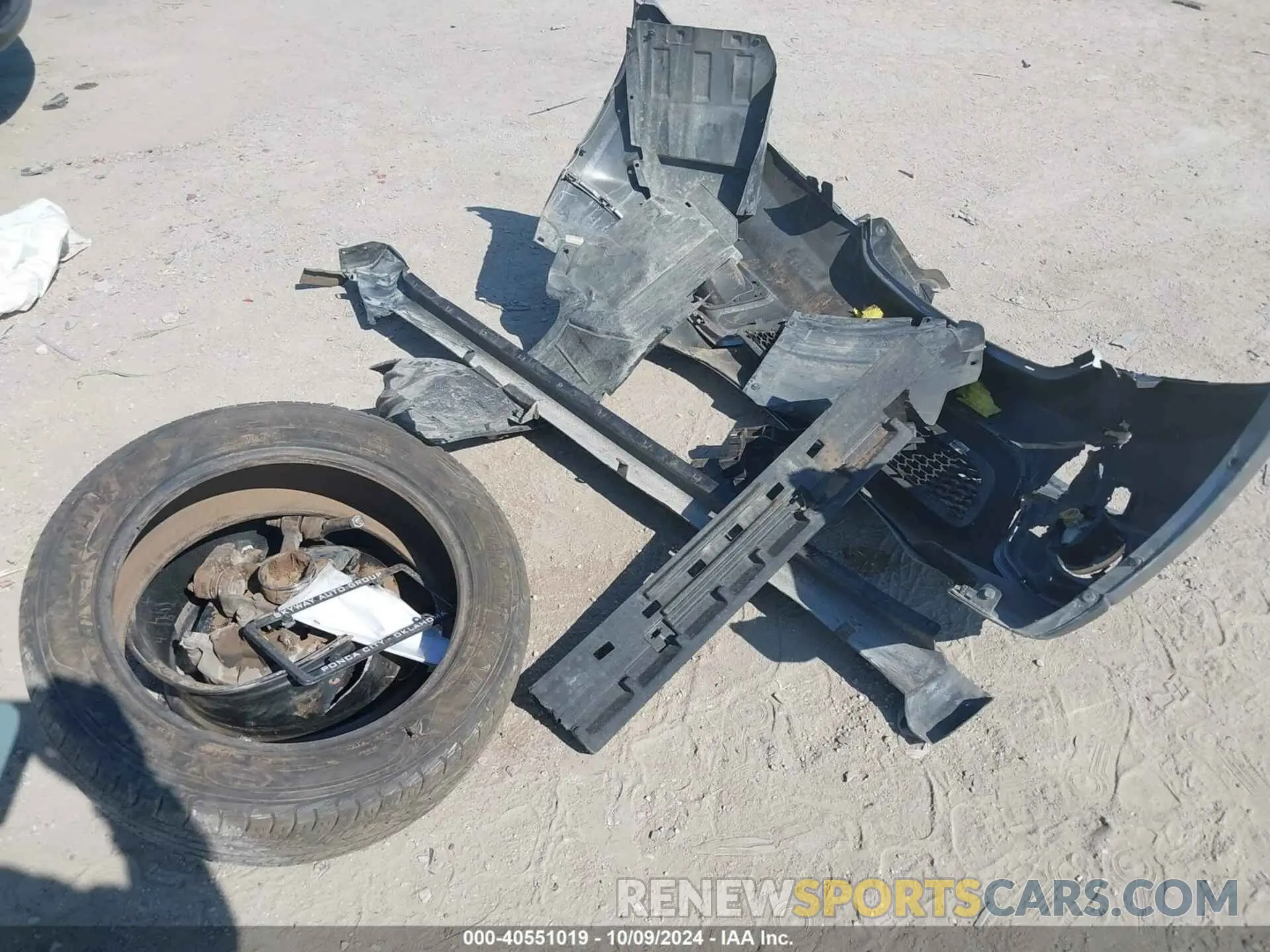 12 Photograph of a damaged car 3C4PDDEG6KT764702 DODGE JOURNEY 2019