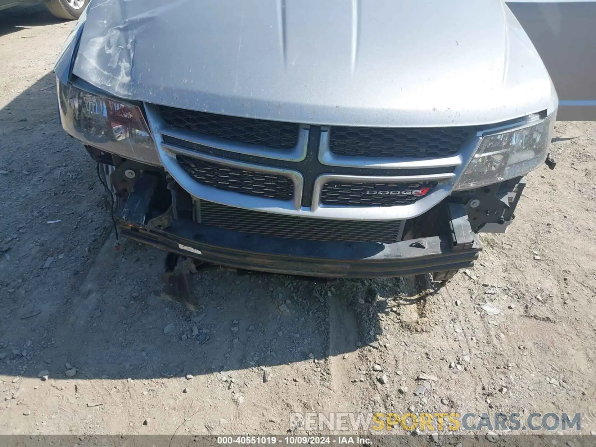 6 Photograph of a damaged car 3C4PDDEG6KT764702 DODGE JOURNEY 2019