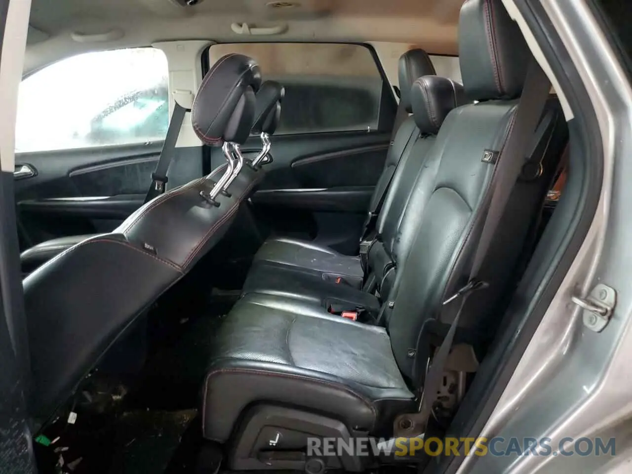 11 Photograph of a damaged car 3C4PDDEG6KT769964 DODGE JOURNEY 2019