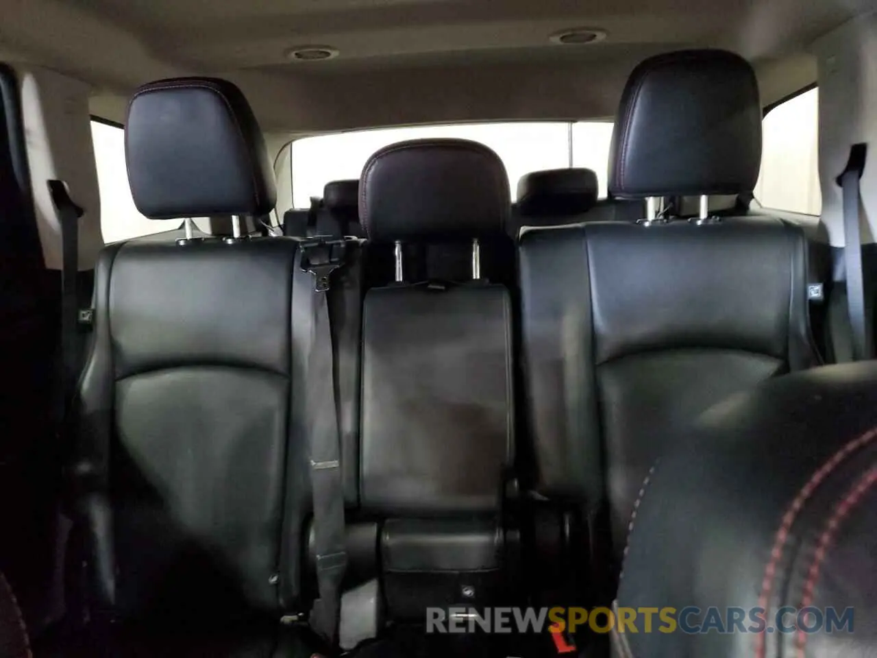 10 Photograph of a damaged car 3C4PDDEG6KT784450 DODGE JOURNEY 2019