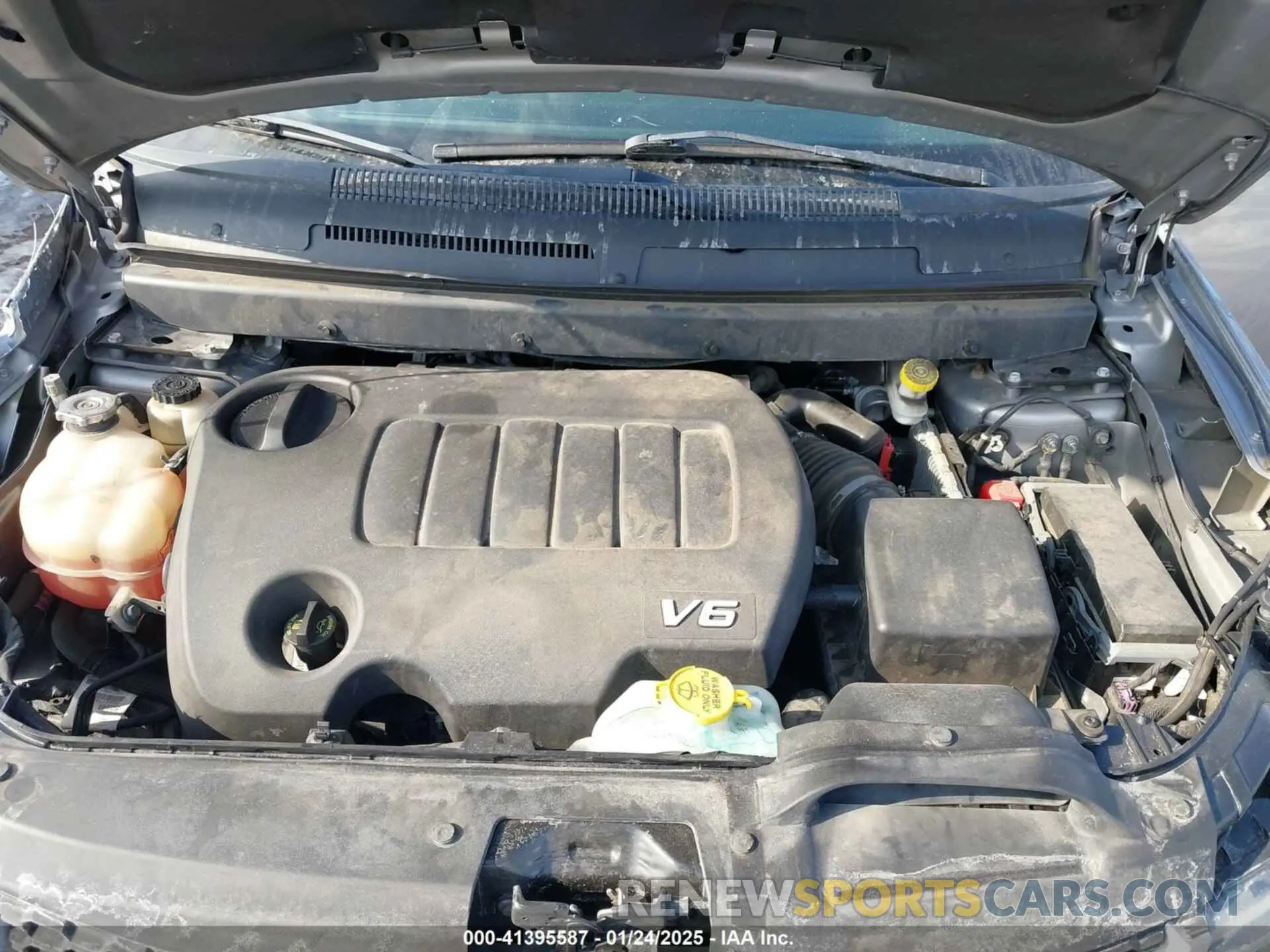 10 Photograph of a damaged car 3C4PDDEG6KT785047 DODGE JOURNEY 2019