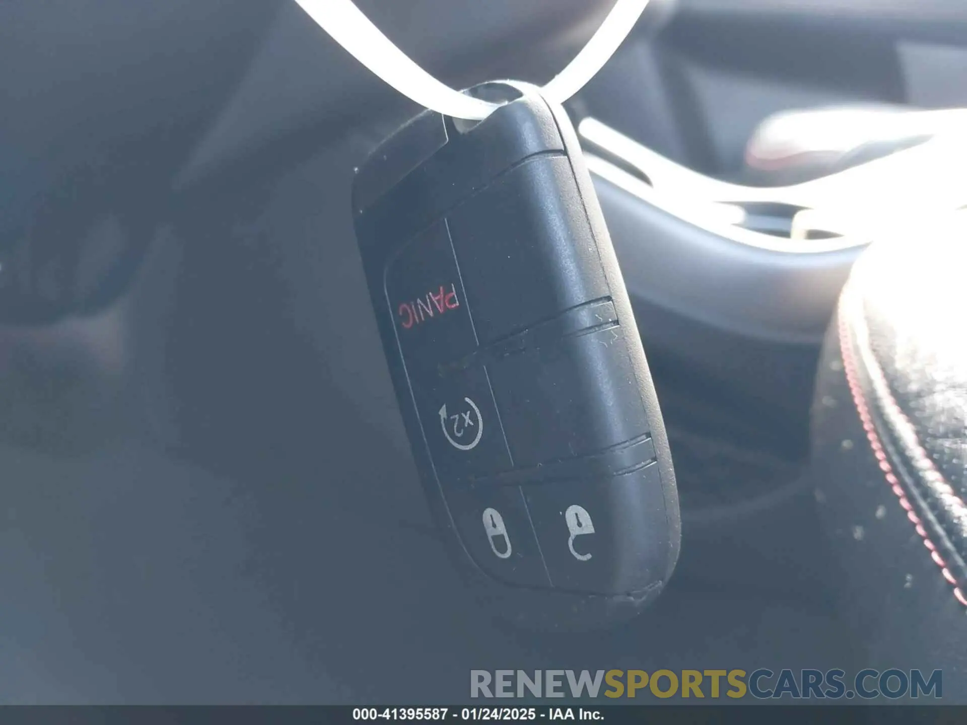 11 Photograph of a damaged car 3C4PDDEG6KT785047 DODGE JOURNEY 2019
