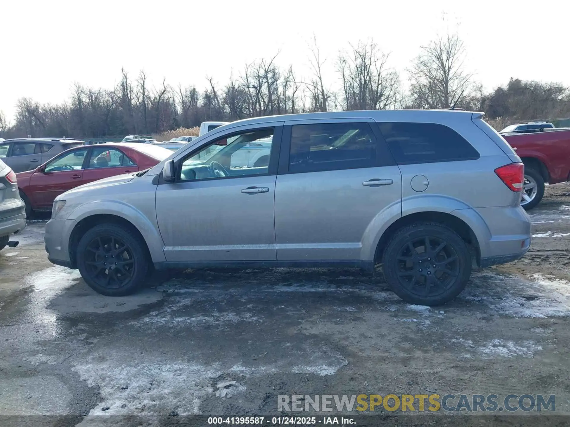 15 Photograph of a damaged car 3C4PDDEG6KT785047 DODGE JOURNEY 2019