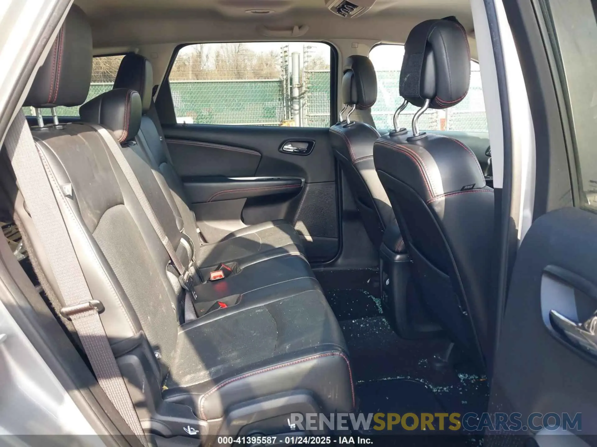 8 Photograph of a damaged car 3C4PDDEG6KT785047 DODGE JOURNEY 2019