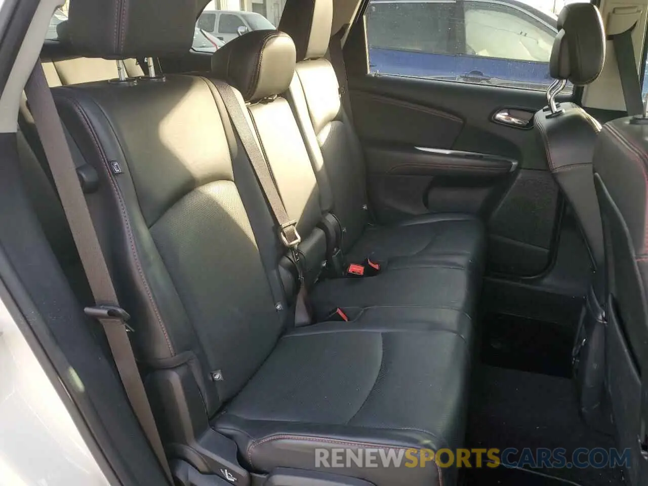 11 Photograph of a damaged car 3C4PDDEG6KT837230 DODGE JOURNEY 2019