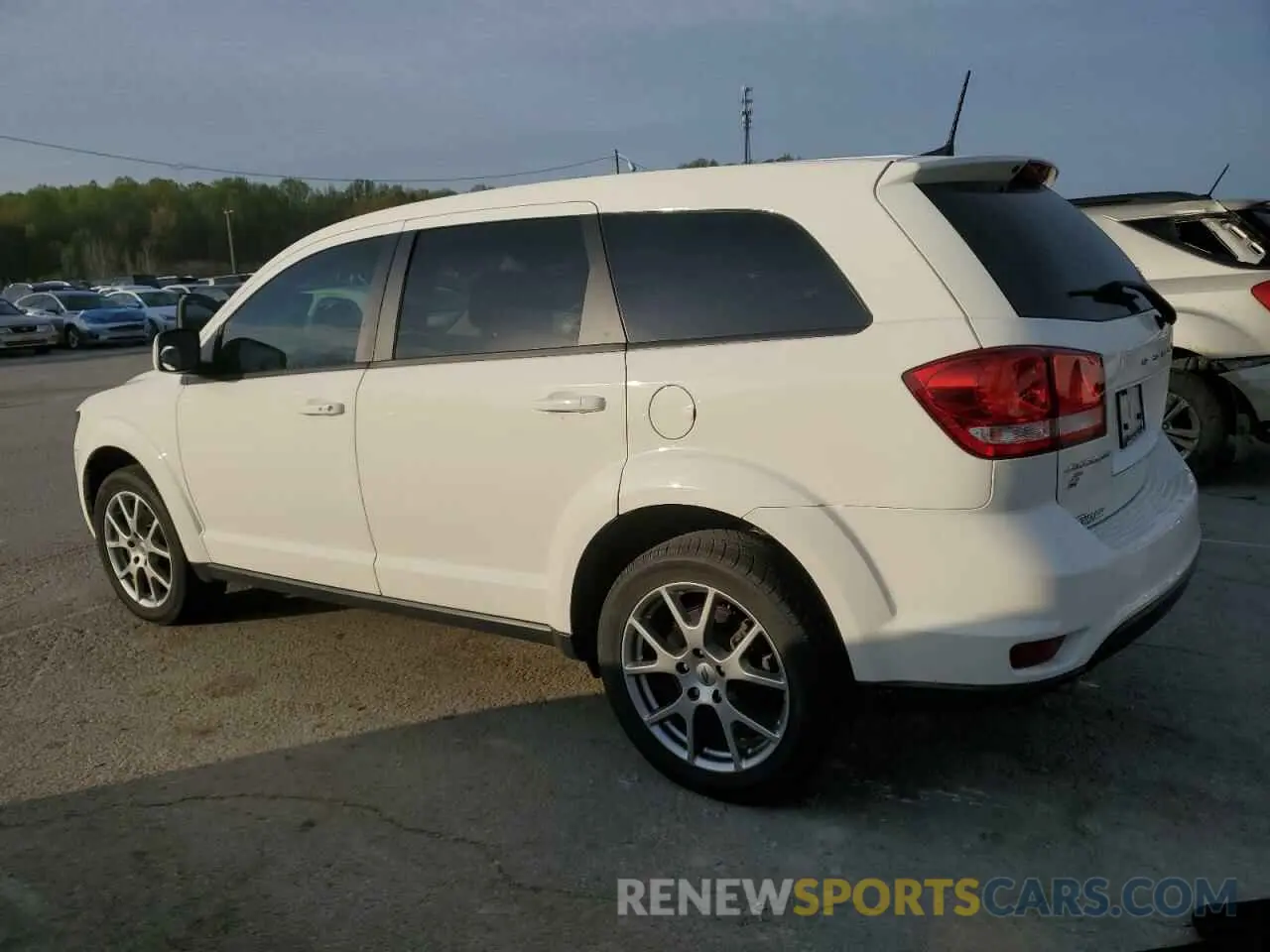 2 Photograph of a damaged car 3C4PDDEG6KT837230 DODGE JOURNEY 2019
