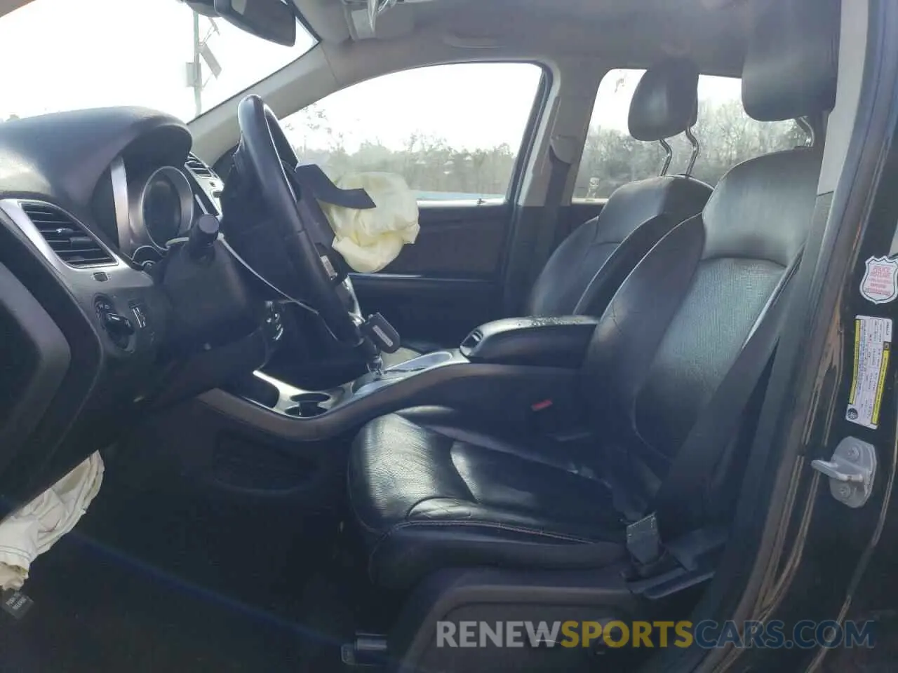 7 Photograph of a damaged car 3C4PDDEG7KT746063 DODGE JOURNEY 2019