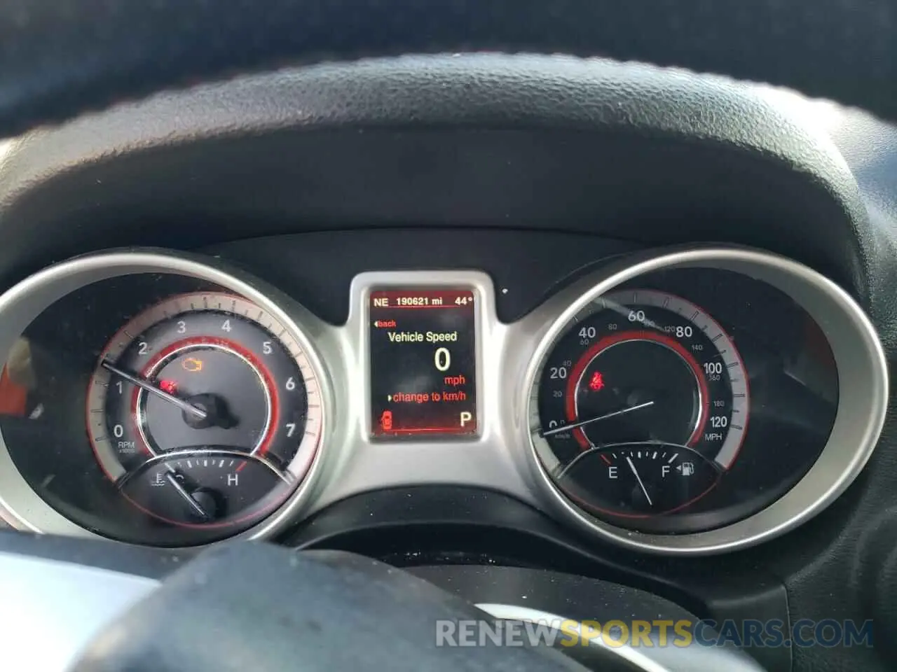 9 Photograph of a damaged car 3C4PDDEG7KT746063 DODGE JOURNEY 2019
