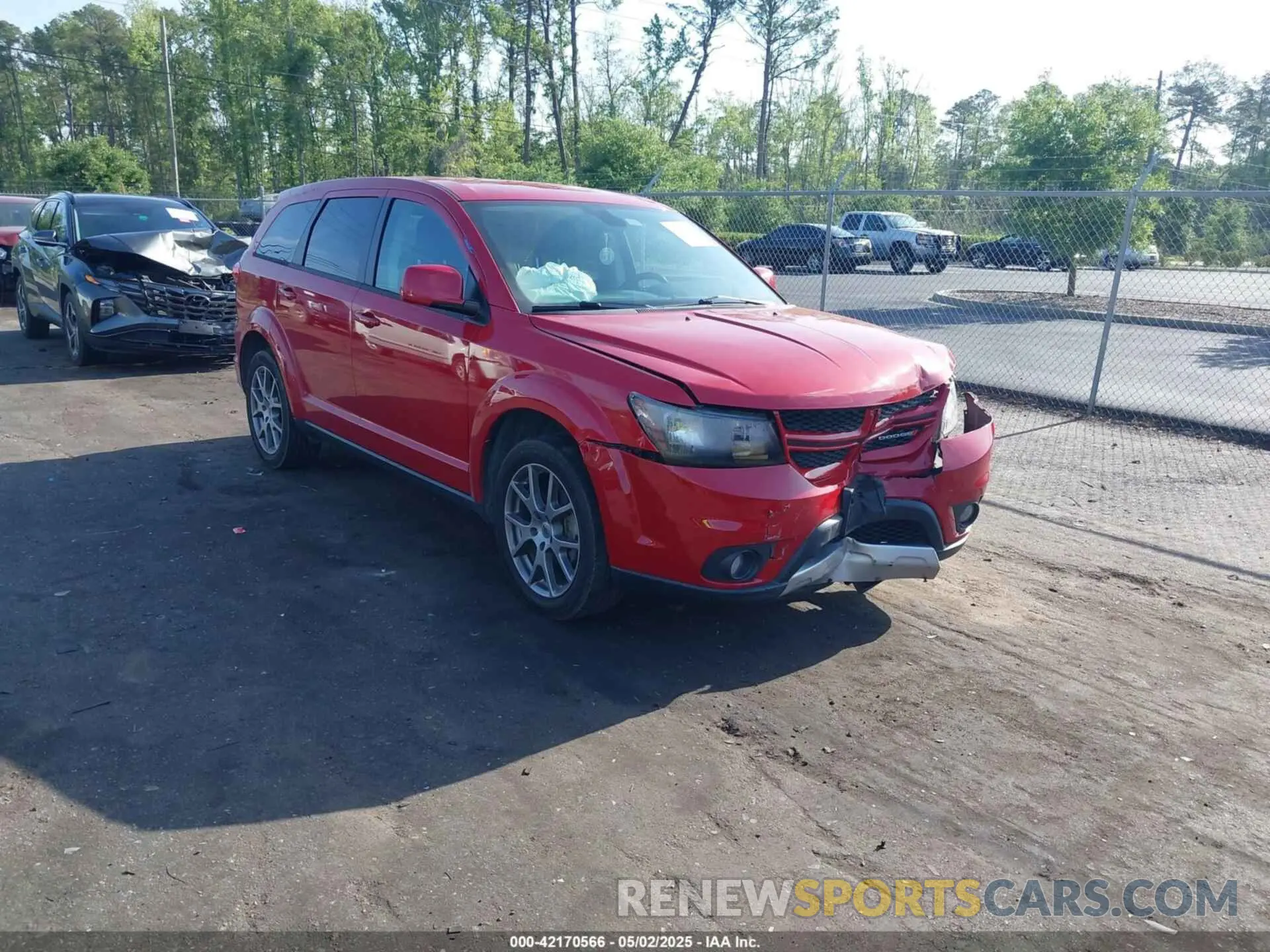 1 Photograph of a damaged car 3C4PDDEG8KT694989 DODGE JOURNEY 2019