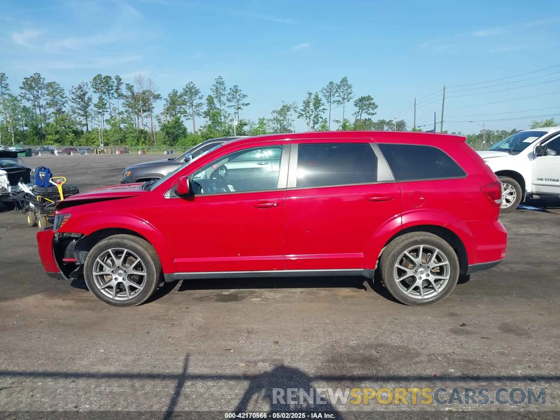 14 Photograph of a damaged car 3C4PDDEG8KT694989 DODGE JOURNEY 2019