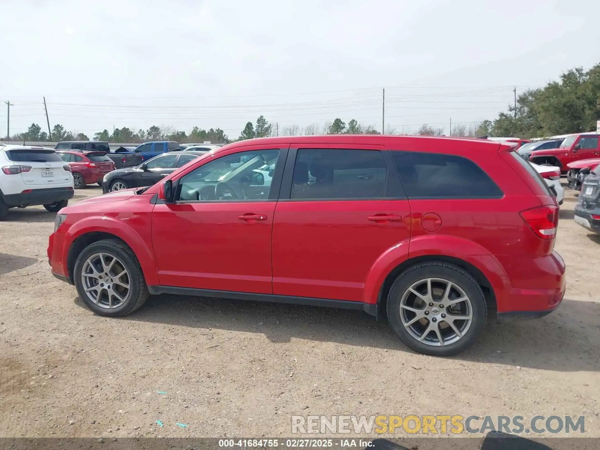 14 Photograph of a damaged car 3C4PDDEG8KT720006 DODGE JOURNEY 2019