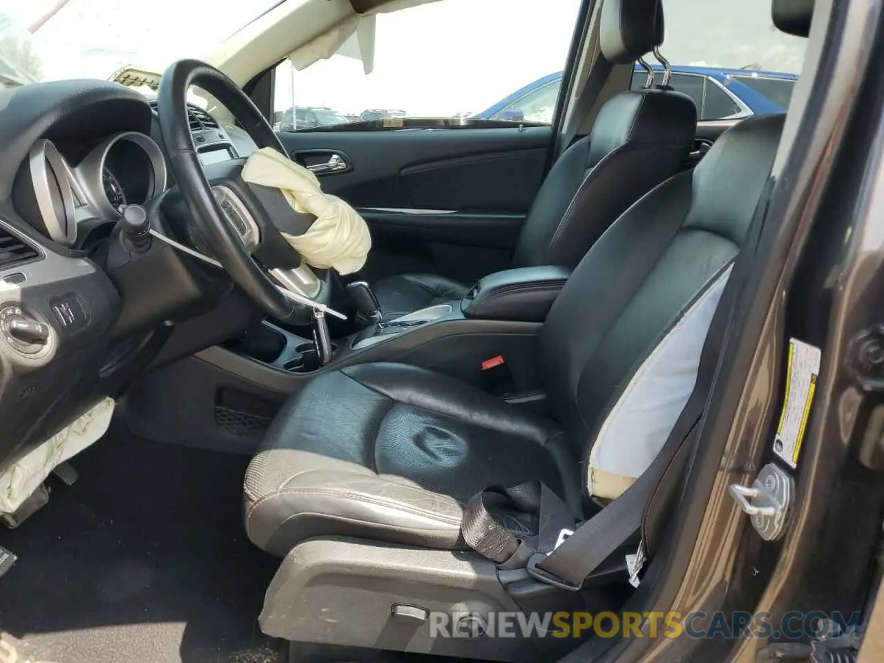 7 Photograph of a damaged car 3C4PDDEG8KT752213 DODGE JOURNEY 2019
