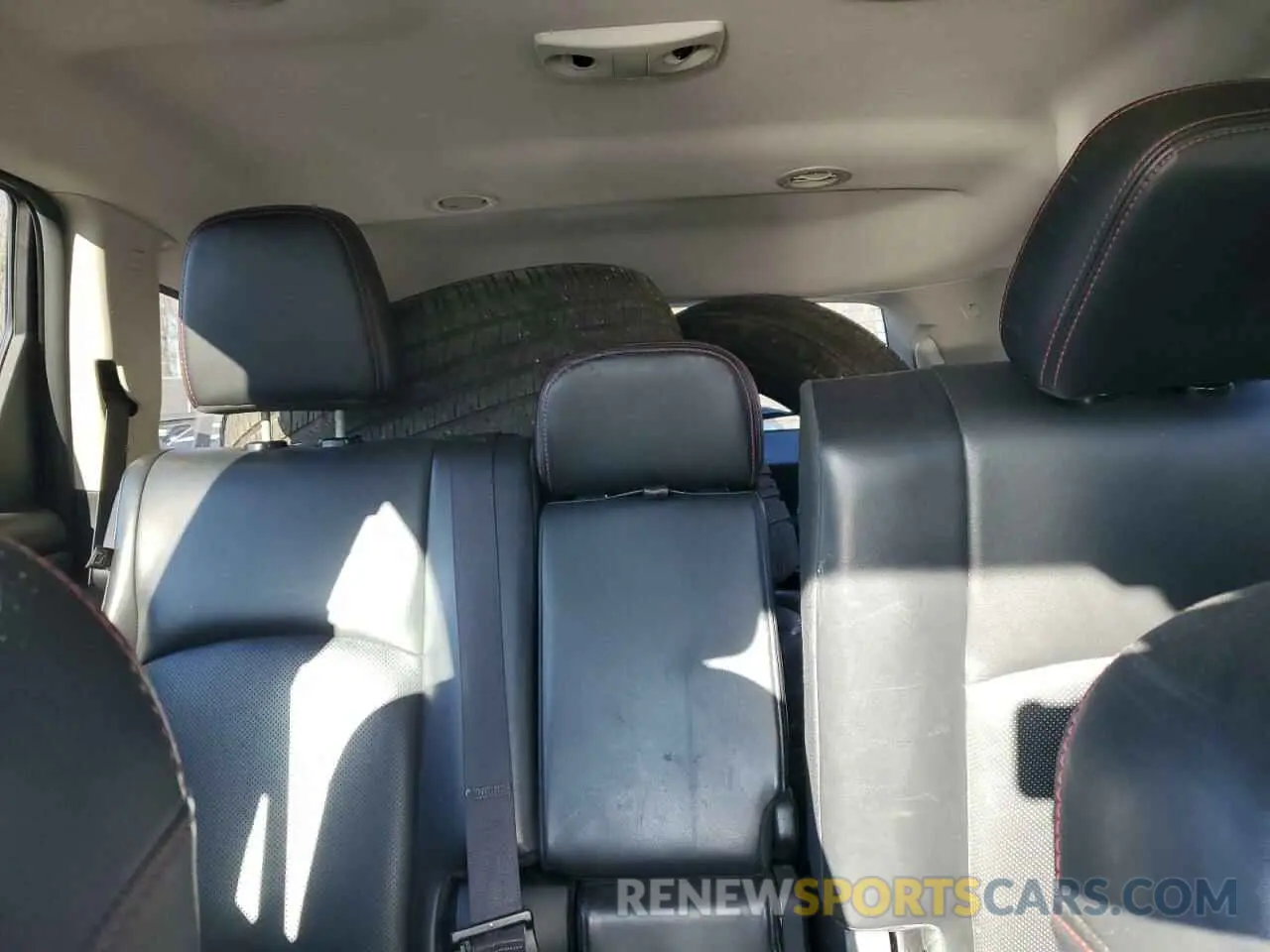 10 Photograph of a damaged car 3C4PDDEG8KT785194 DODGE JOURNEY 2019