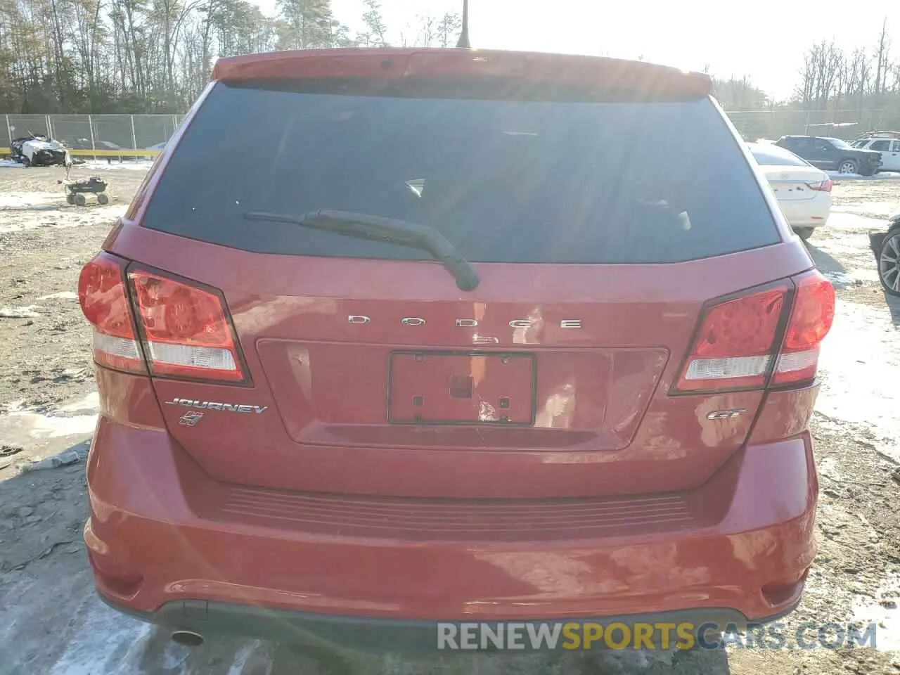 6 Photograph of a damaged car 3C4PDDEG8KT785194 DODGE JOURNEY 2019