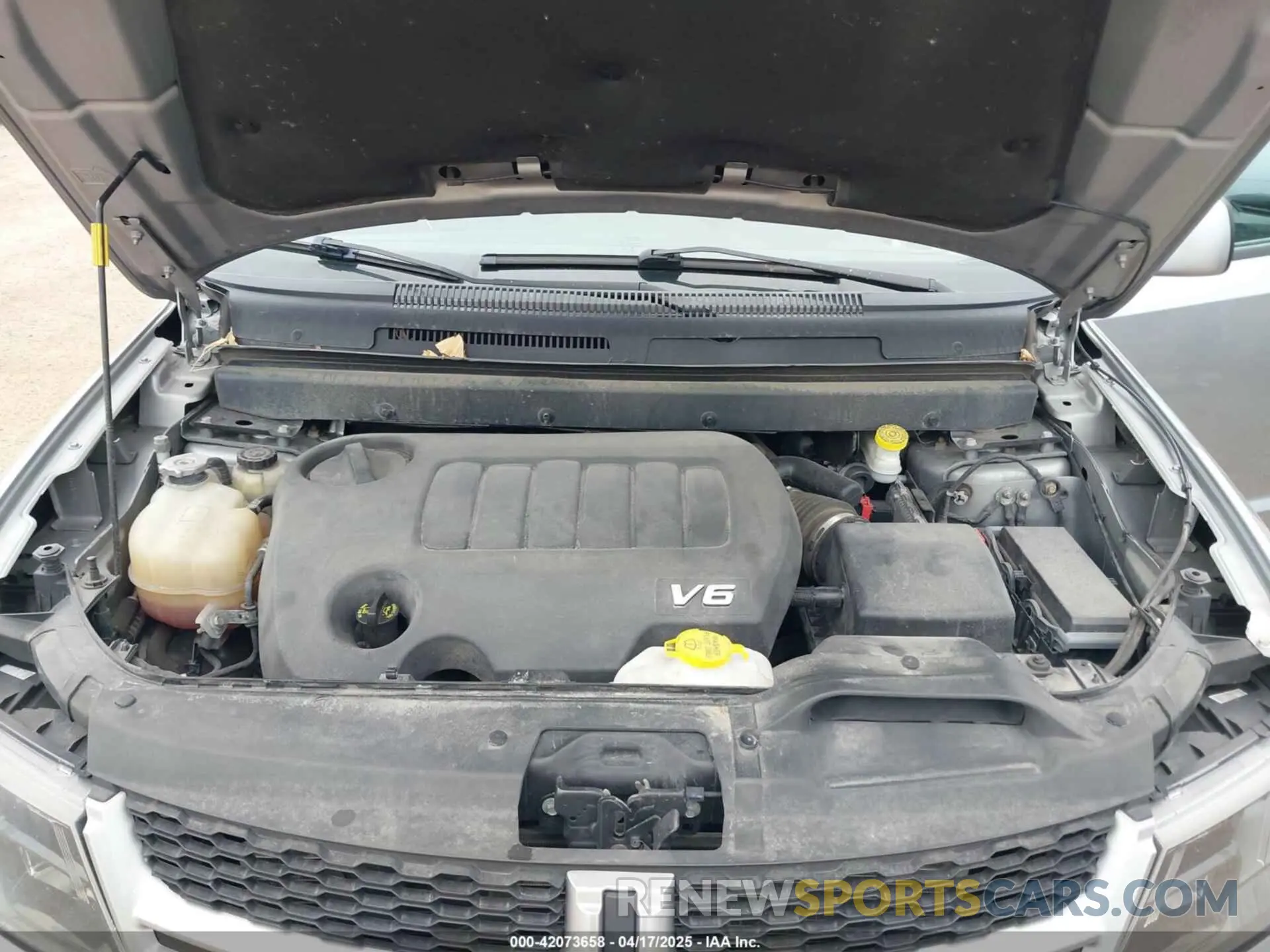 10 Photograph of a damaged car 3C4PDDEG9KT687968 DODGE JOURNEY 2019
