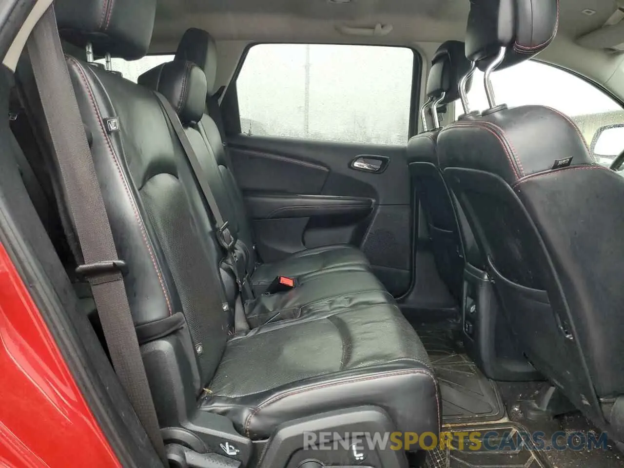 11 Photograph of a damaged car 3C4PDDEG9KT708379 DODGE JOURNEY 2019