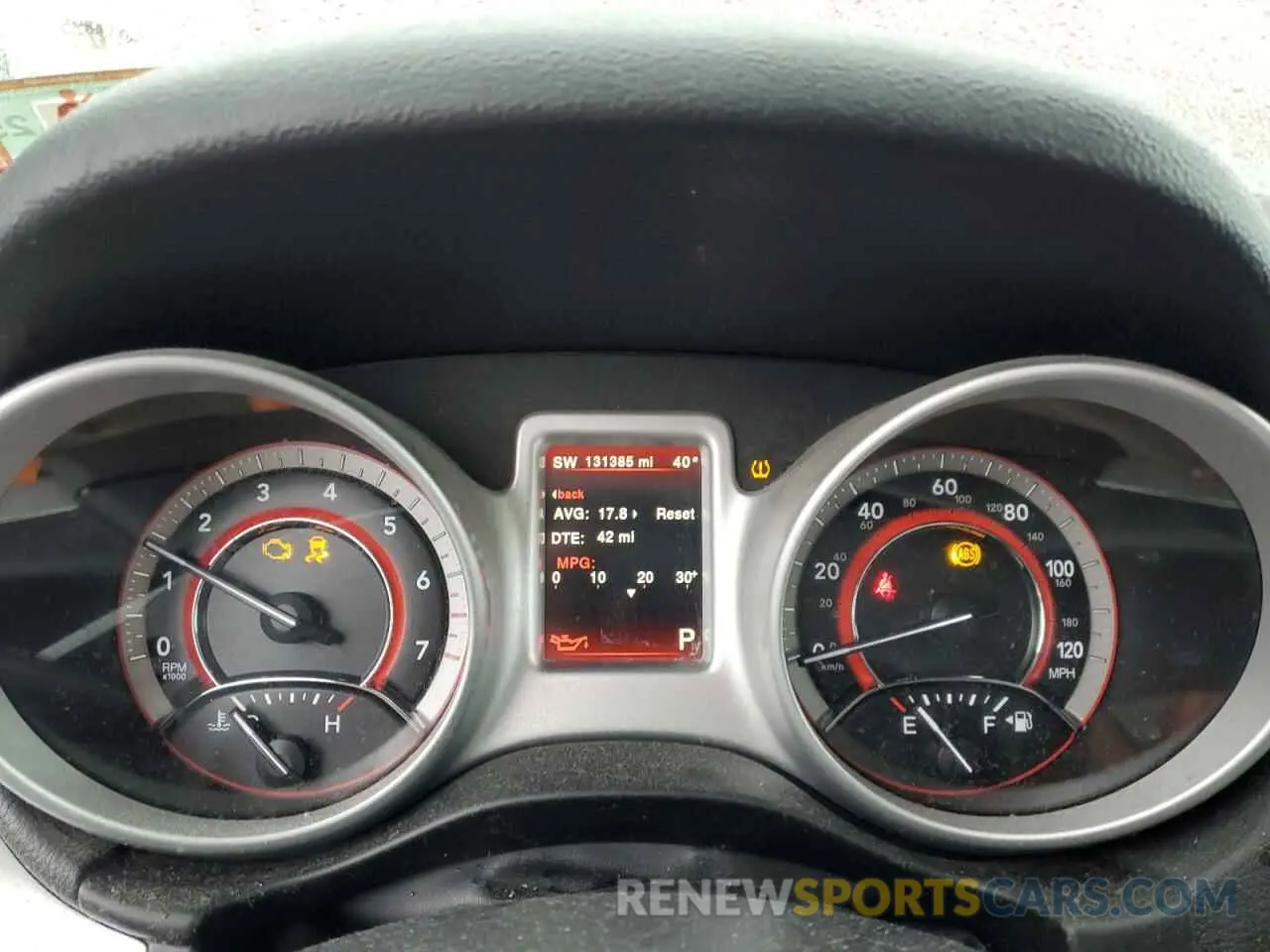 9 Photograph of a damaged car 3C4PDDEG9KT708379 DODGE JOURNEY 2019