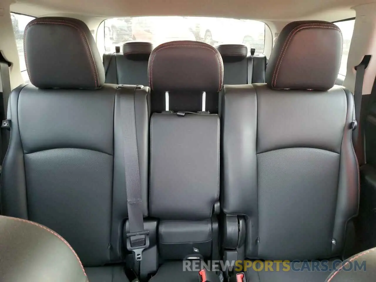10 Photograph of a damaged car 3C4PDDEG9KT720998 DODGE JOURNEY 2019