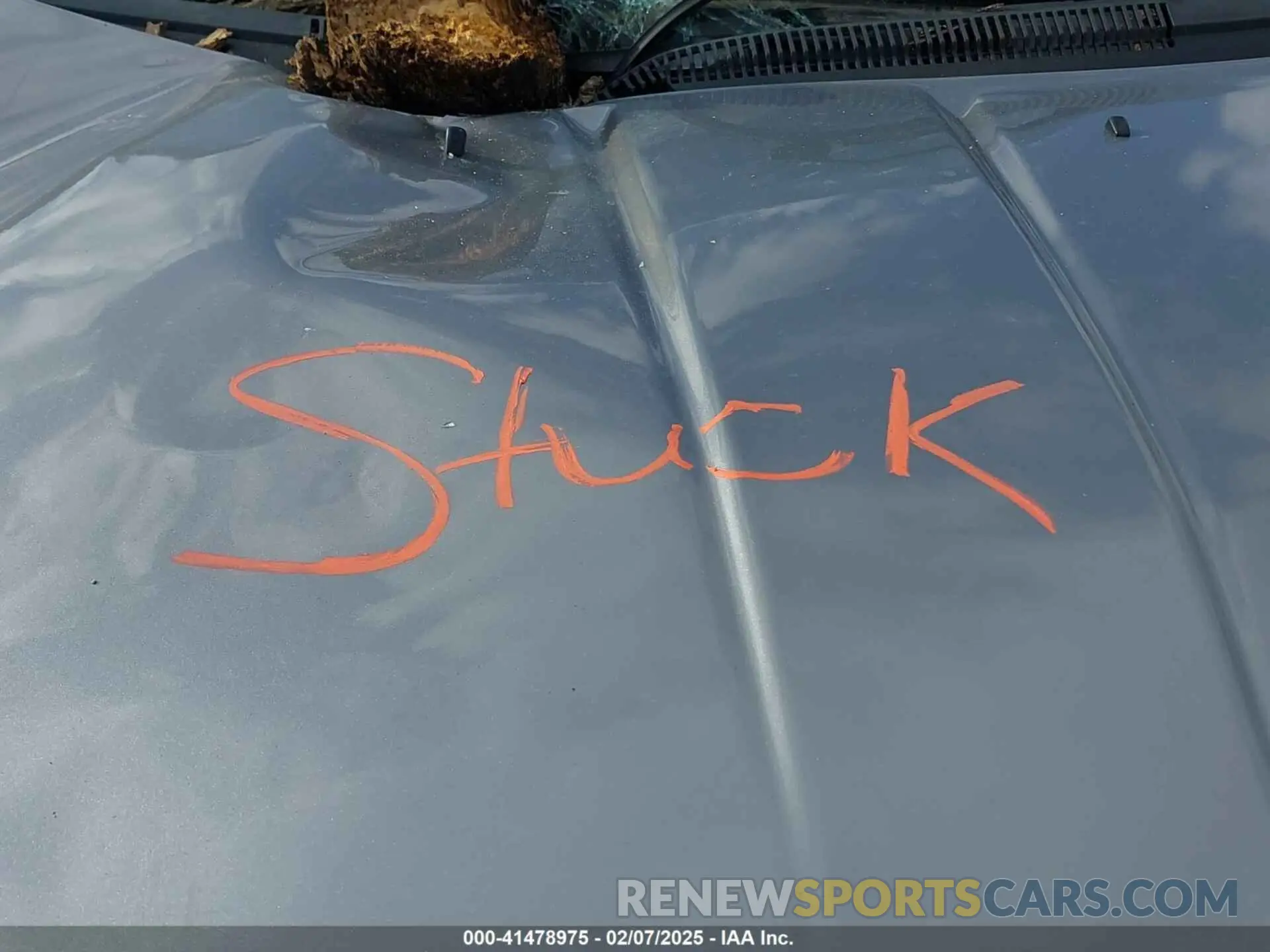 10 Photograph of a damaged car 3C4PDDEG9KT745688 DODGE JOURNEY 2019