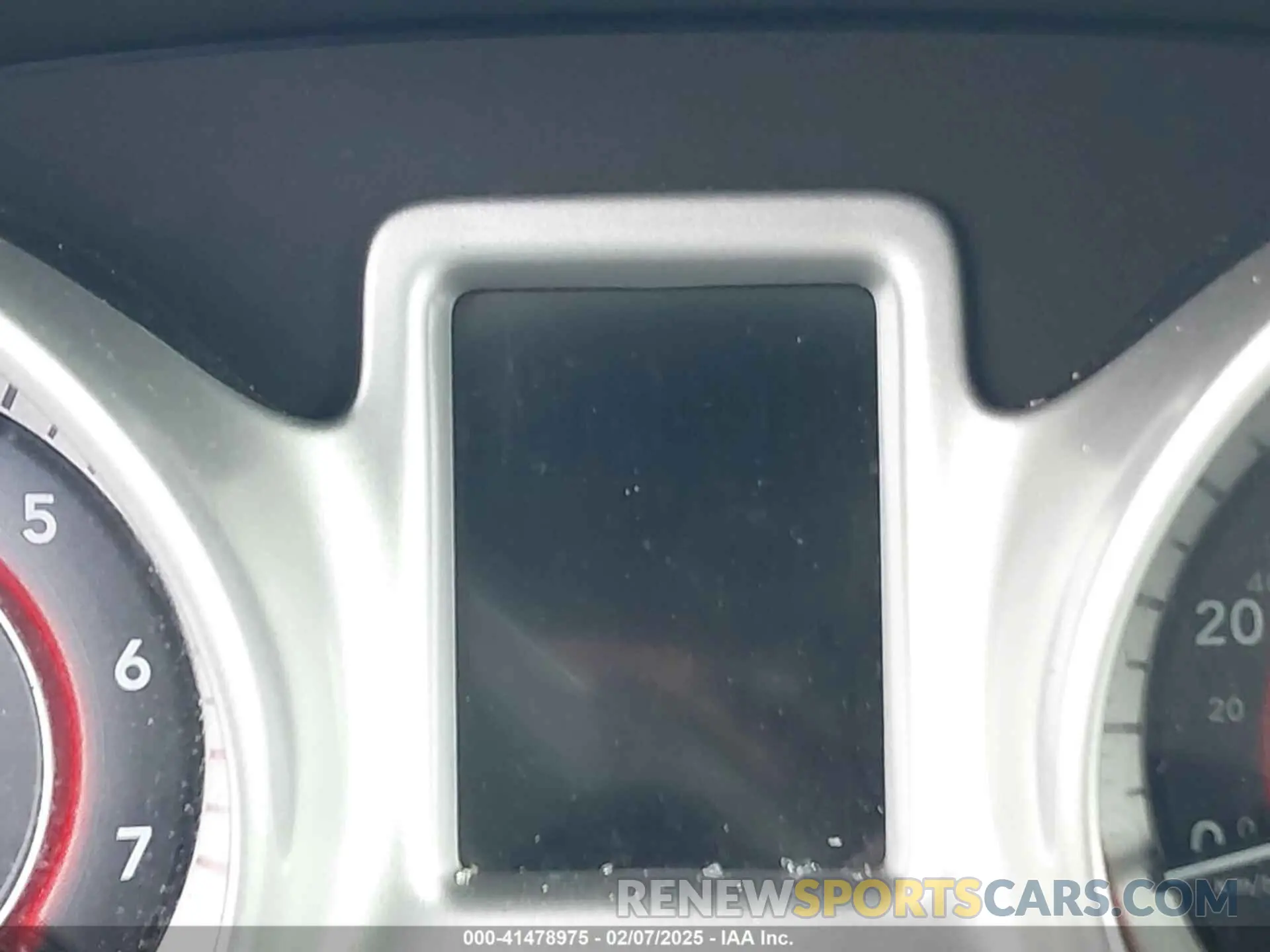 14 Photograph of a damaged car 3C4PDDEG9KT745688 DODGE JOURNEY 2019