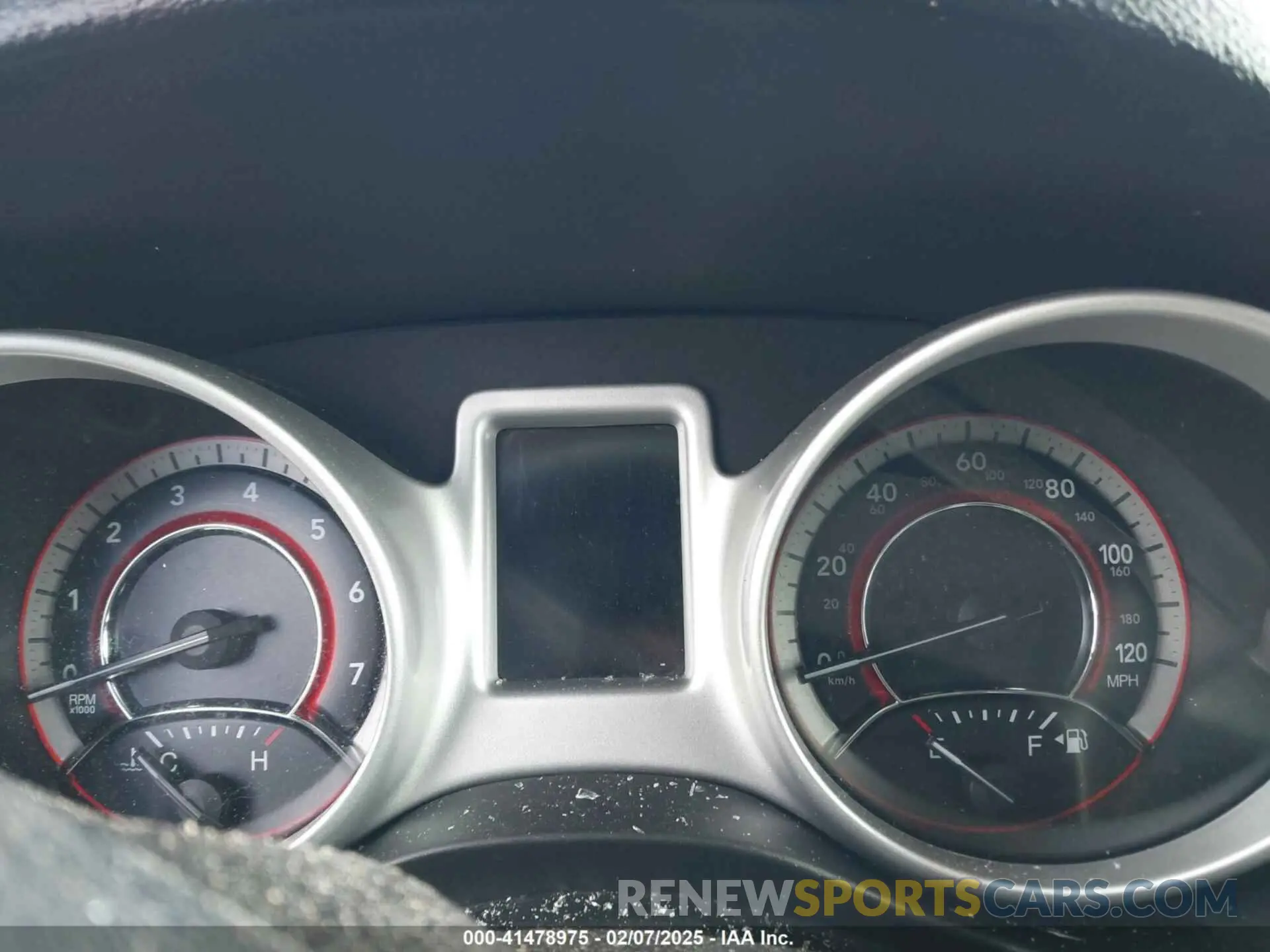 7 Photograph of a damaged car 3C4PDDEG9KT745688 DODGE JOURNEY 2019