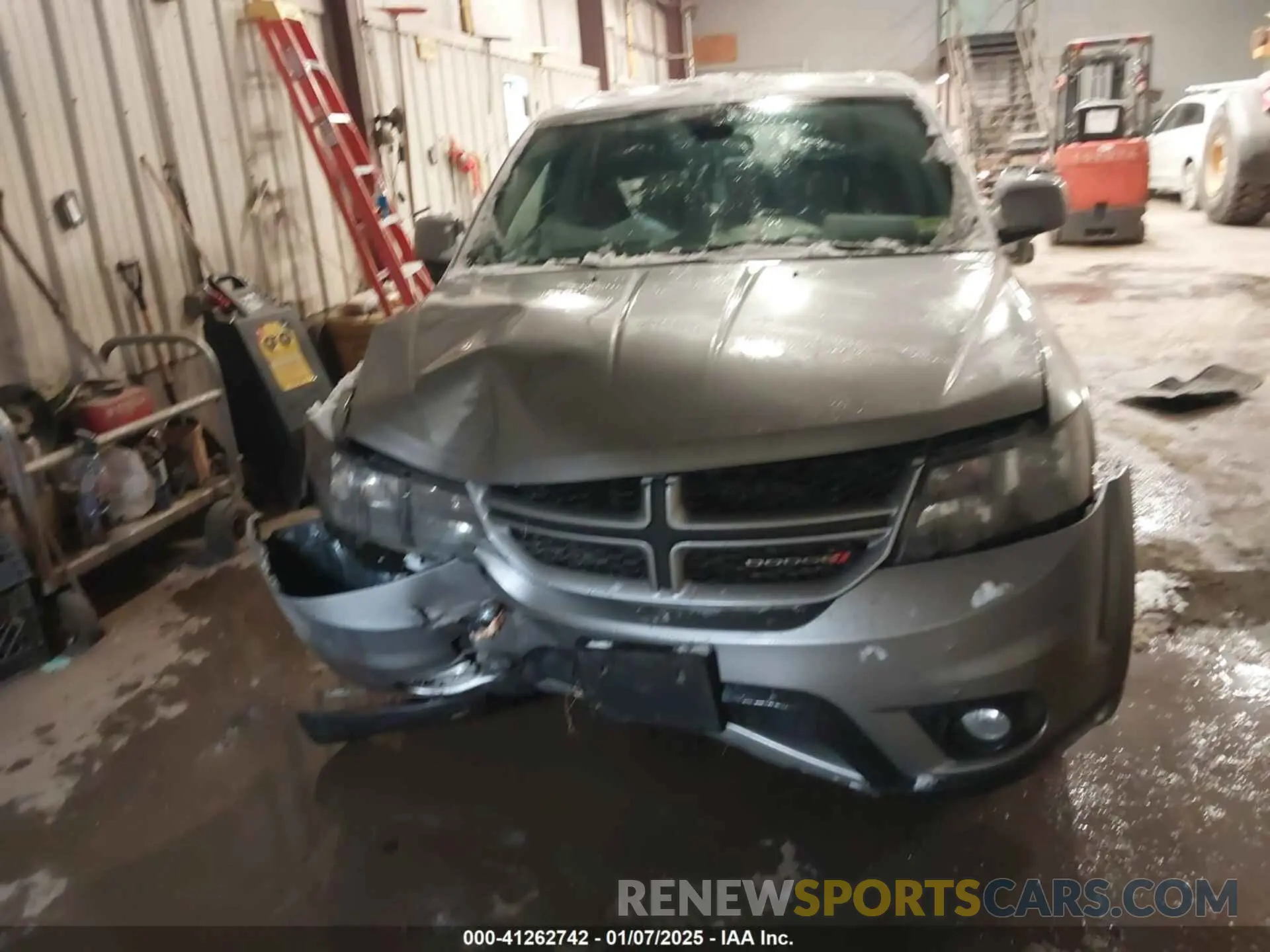 12 Photograph of a damaged car 3C4PDDEG9KT769926 DODGE JOURNEY 2019