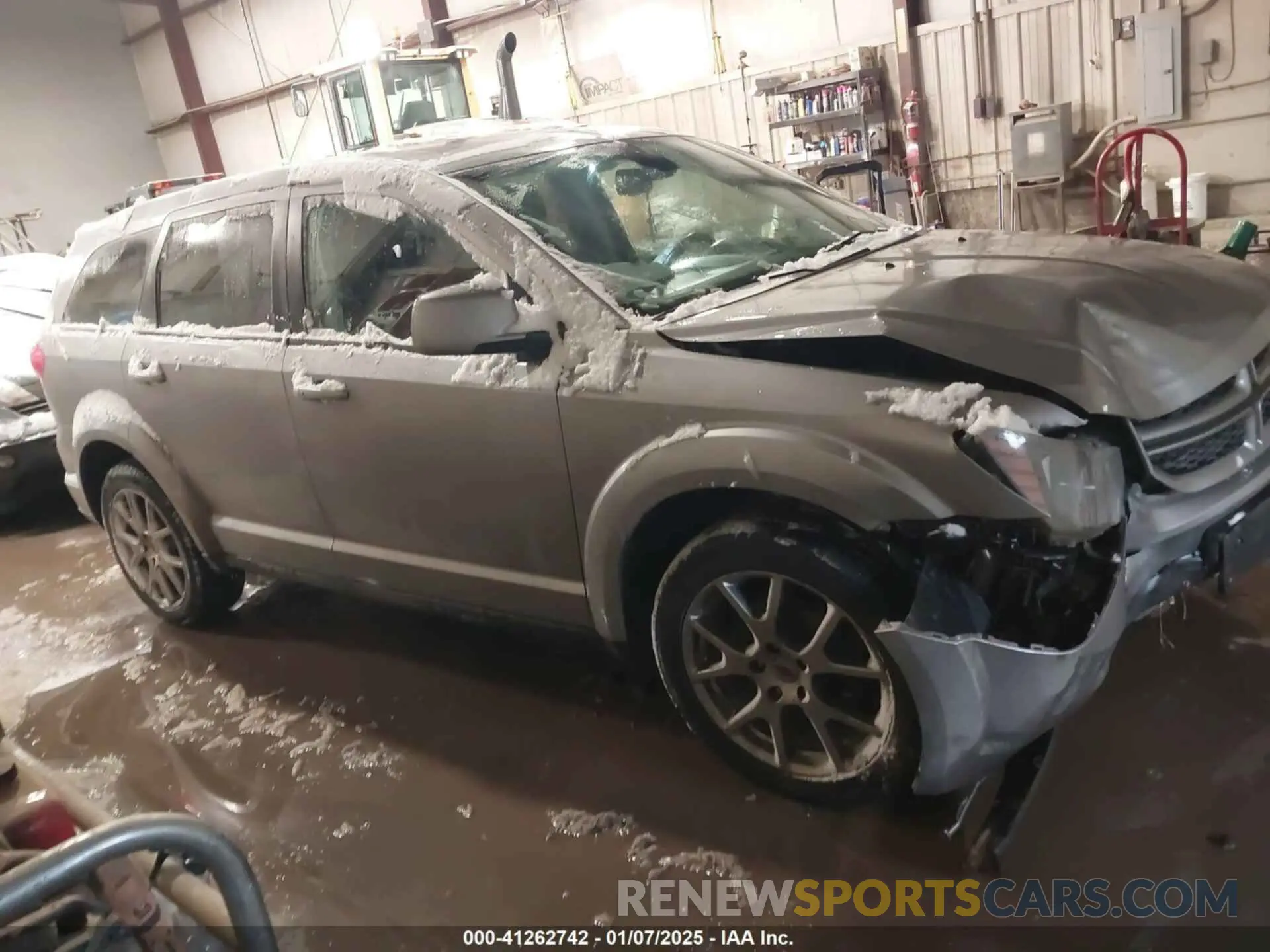 13 Photograph of a damaged car 3C4PDDEG9KT769926 DODGE JOURNEY 2019