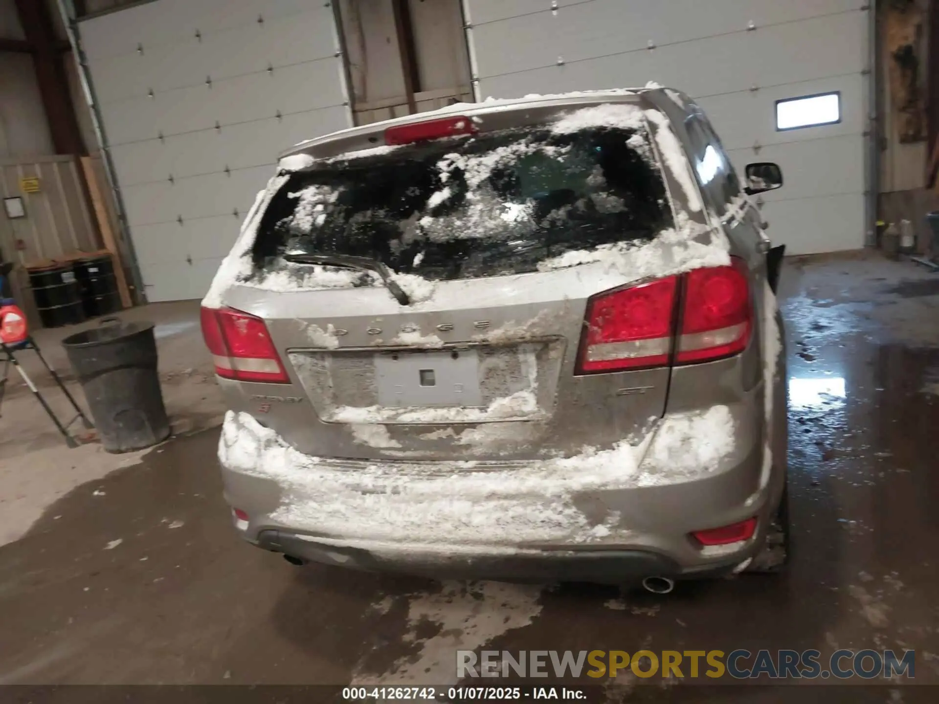 16 Photograph of a damaged car 3C4PDDEG9KT769926 DODGE JOURNEY 2019