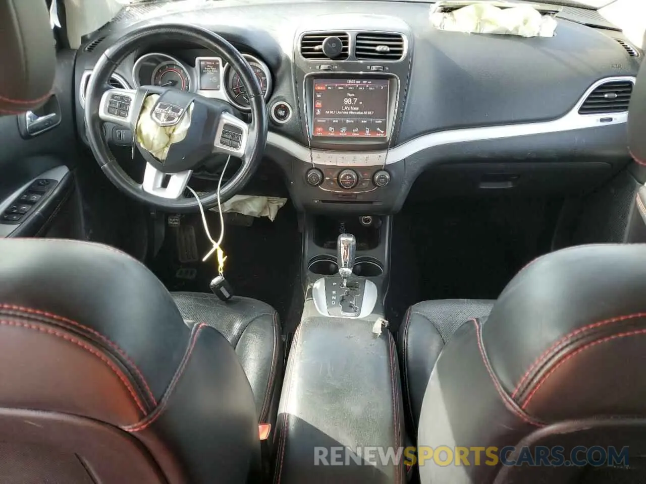 8 Photograph of a damaged car 3C4PDDEG9KT774592 DODGE JOURNEY 2019