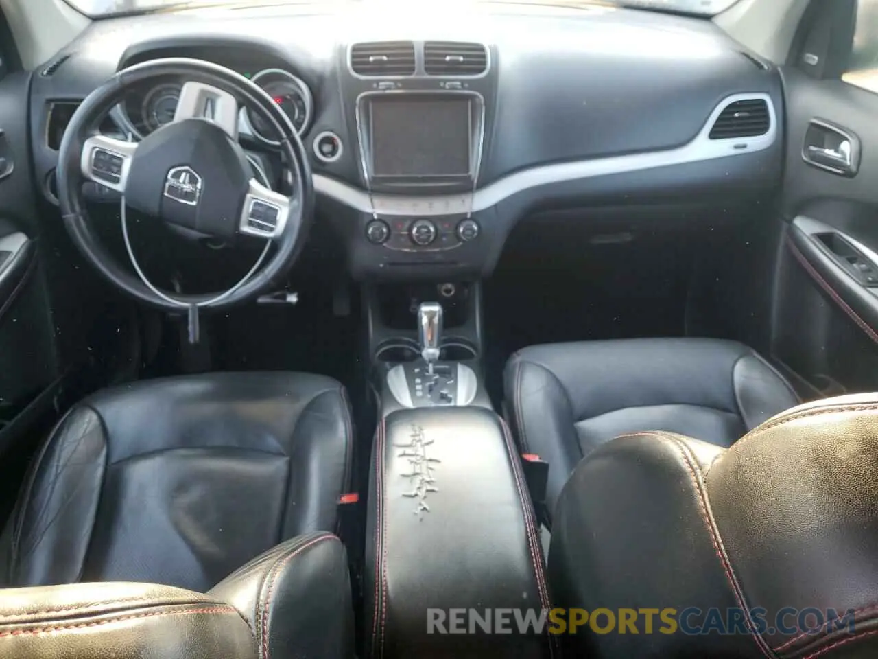 8 Photograph of a damaged car 3C4PDDEG9KT784619 DODGE JOURNEY 2019