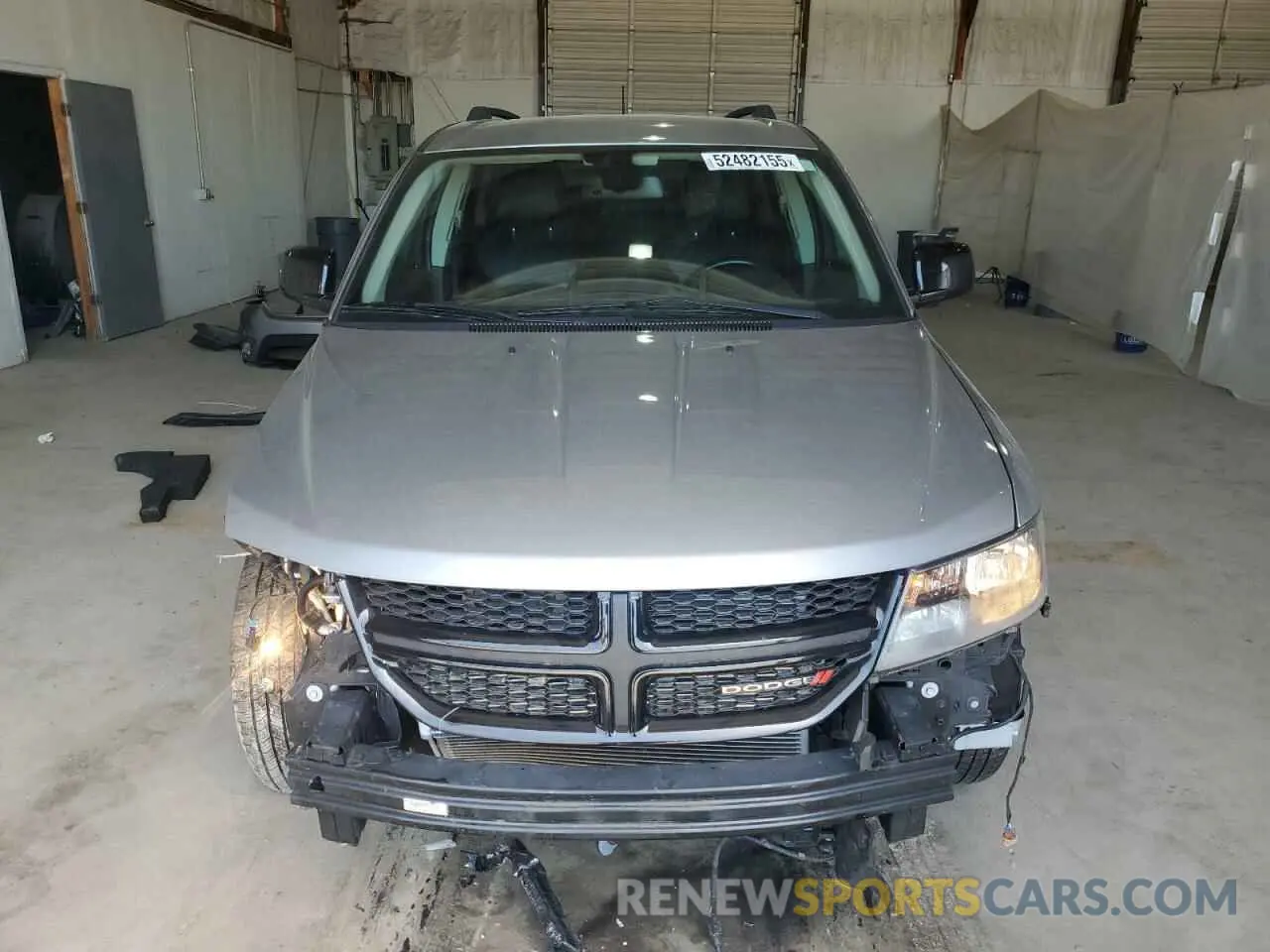 5 Photograph of a damaged car 3C4PDDEG9KT857200 DODGE JOURNEY 2019