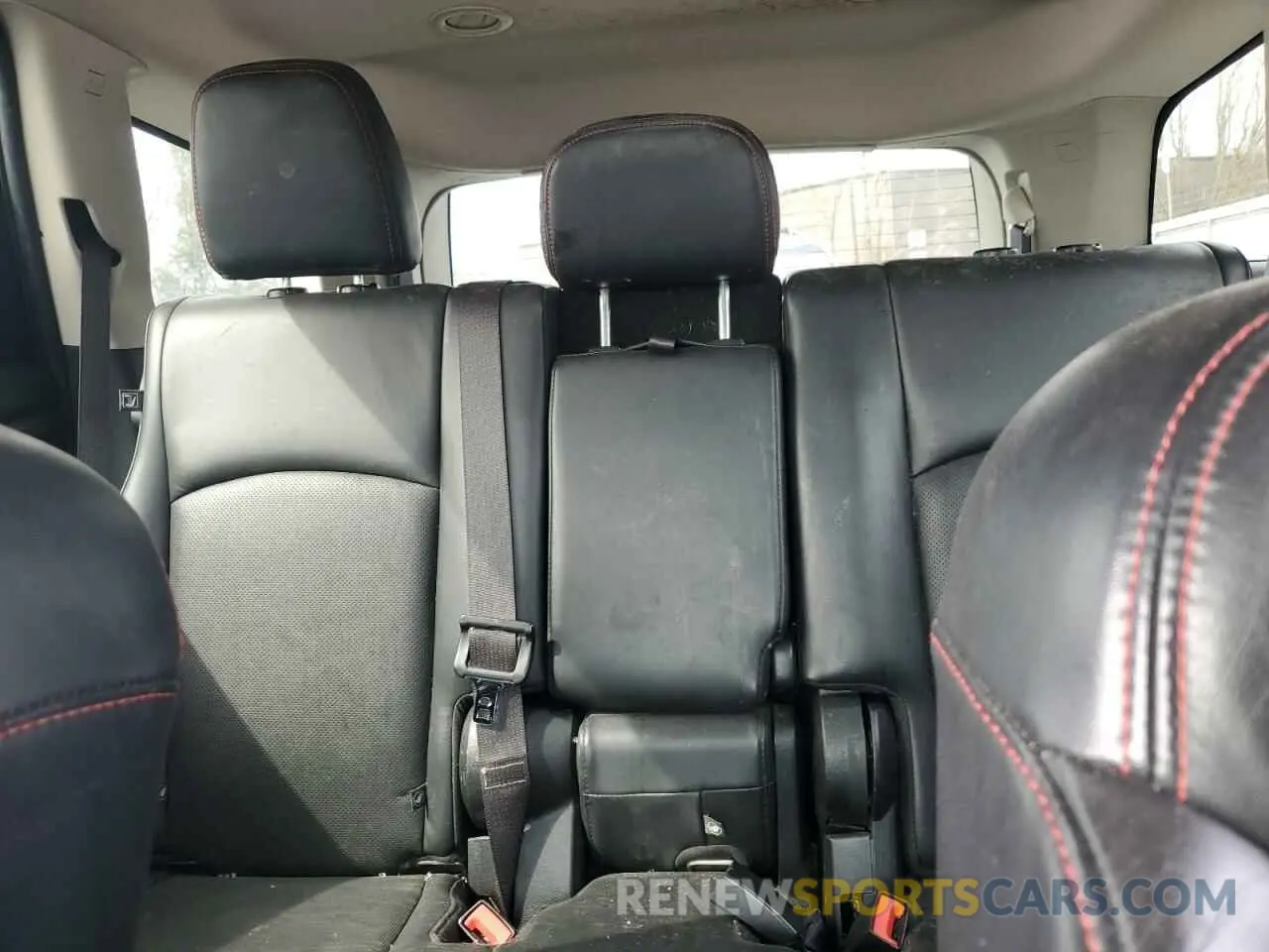 10 Photograph of a damaged car 3C4PDDEG9KT861991 DODGE JOURNEY 2019
