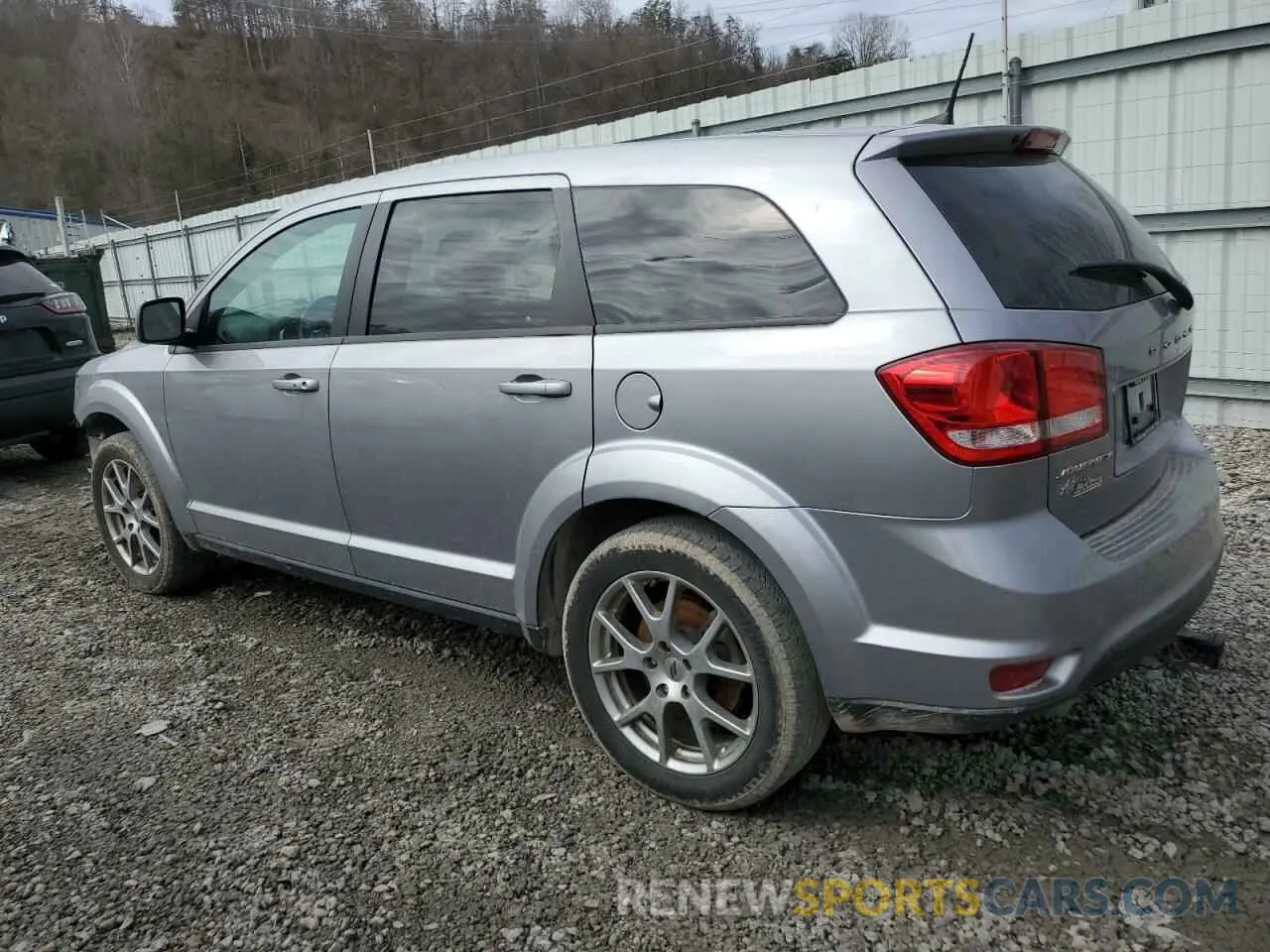 2 Photograph of a damaged car 3C4PDDEGXKT681886 DODGE JOURNEY 2019
