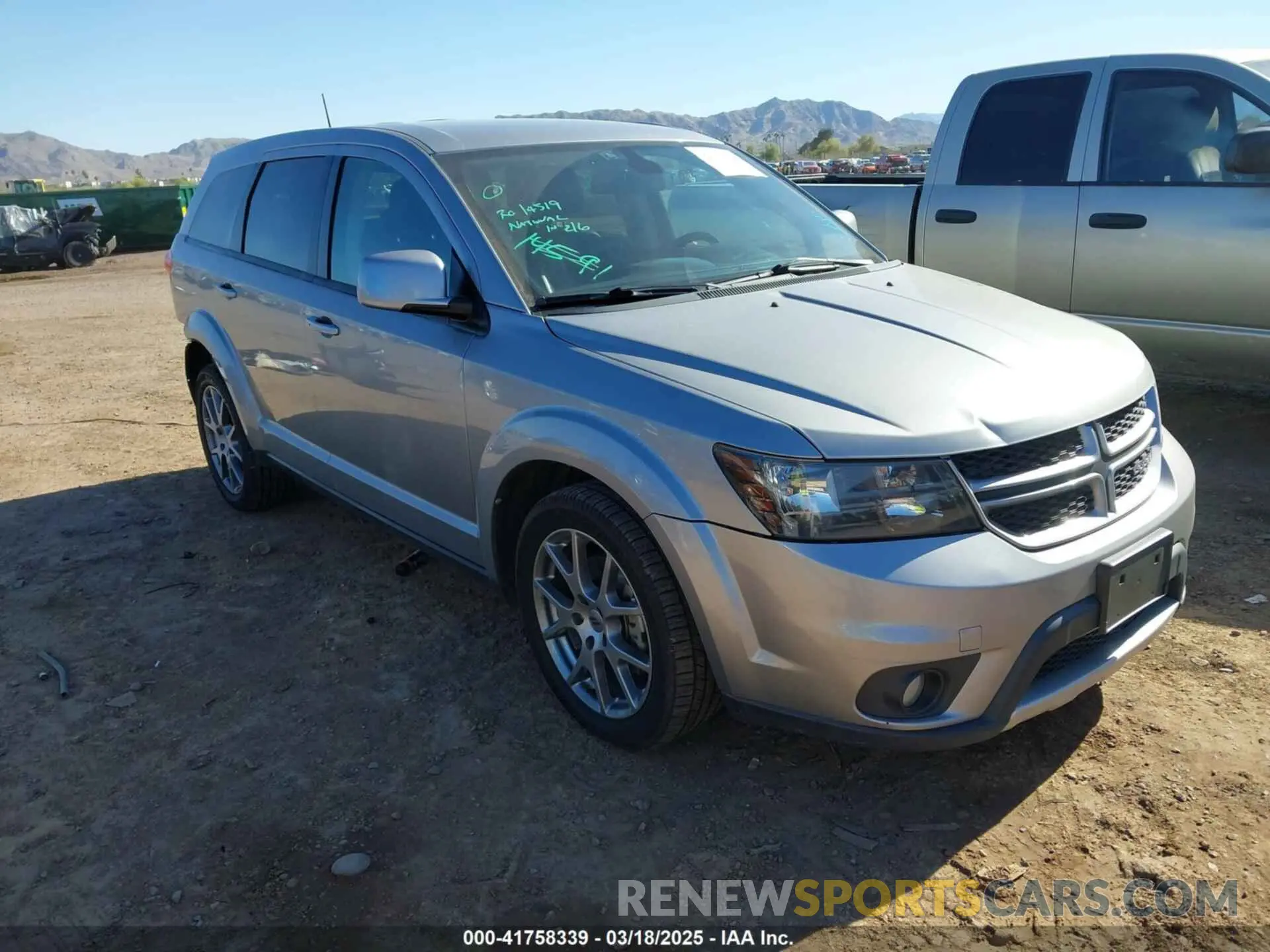 1 Photograph of a damaged car 3C4PDDEGXKT784922 DODGE JOURNEY 2019
