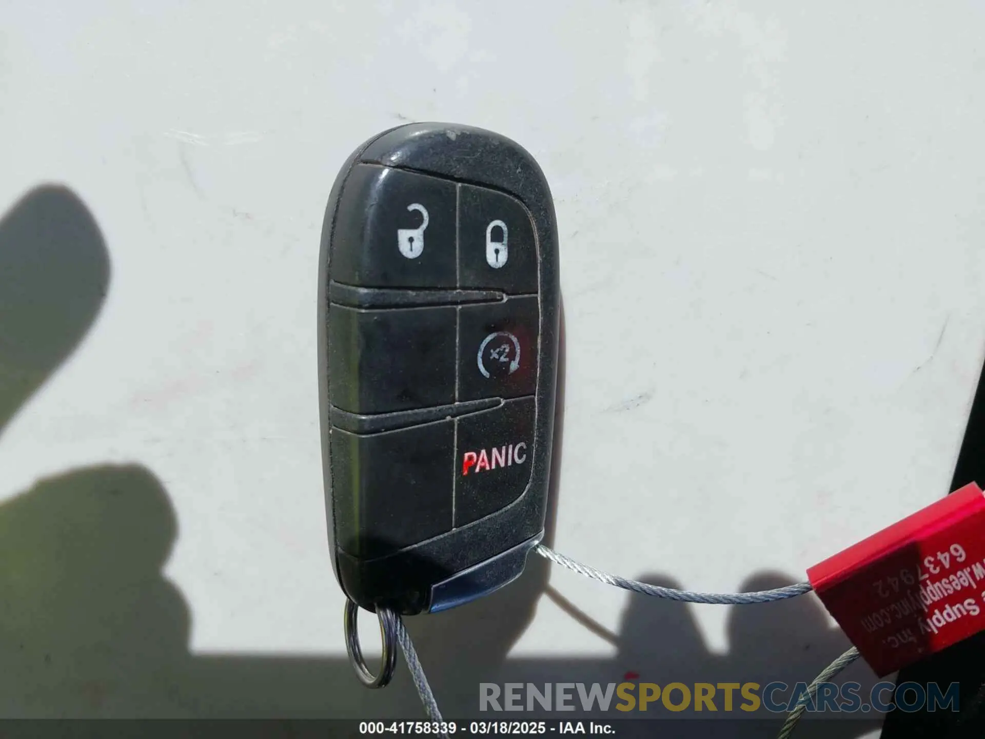11 Photograph of a damaged car 3C4PDDEGXKT784922 DODGE JOURNEY 2019