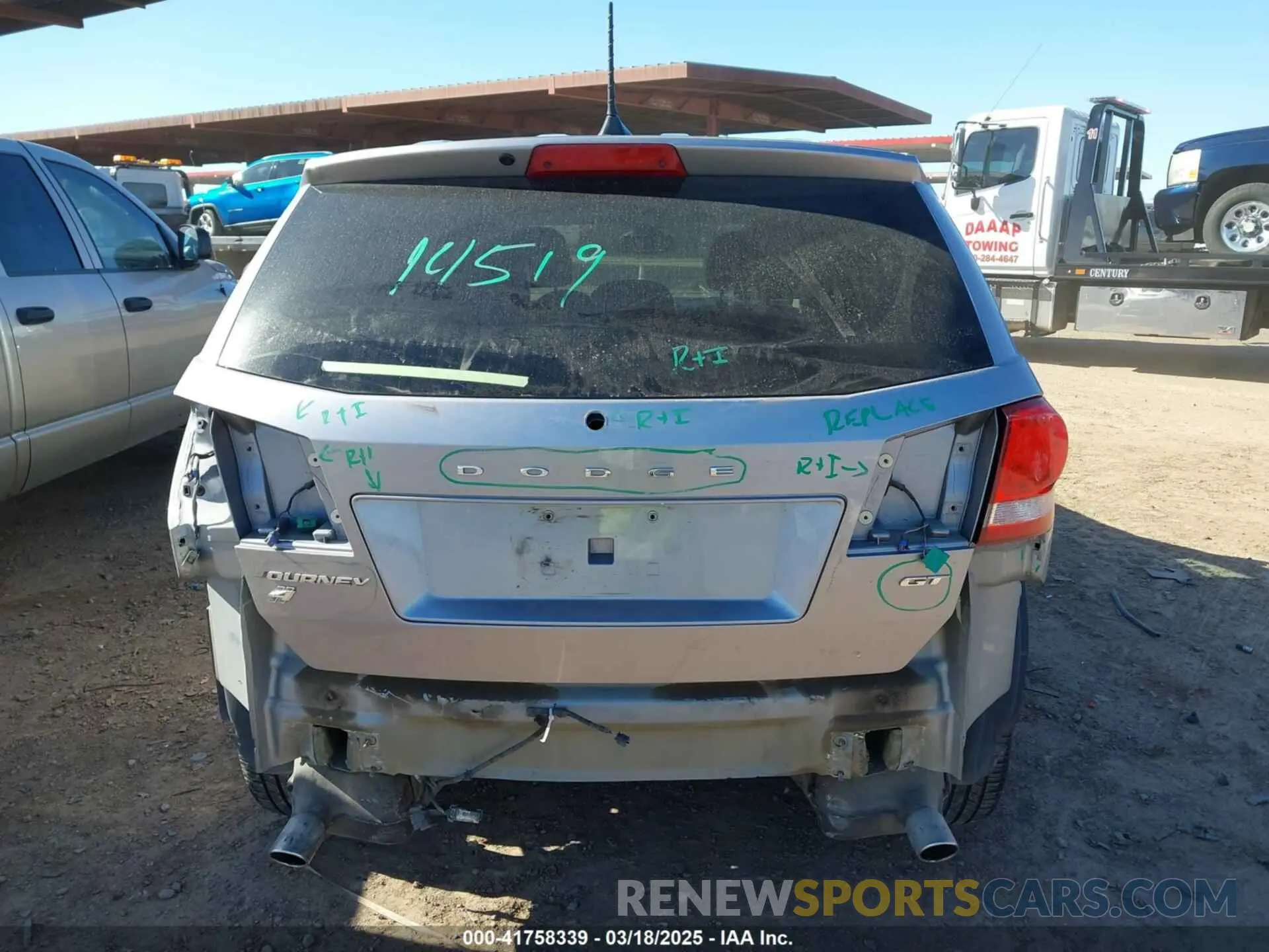 16 Photograph of a damaged car 3C4PDDEGXKT784922 DODGE JOURNEY 2019