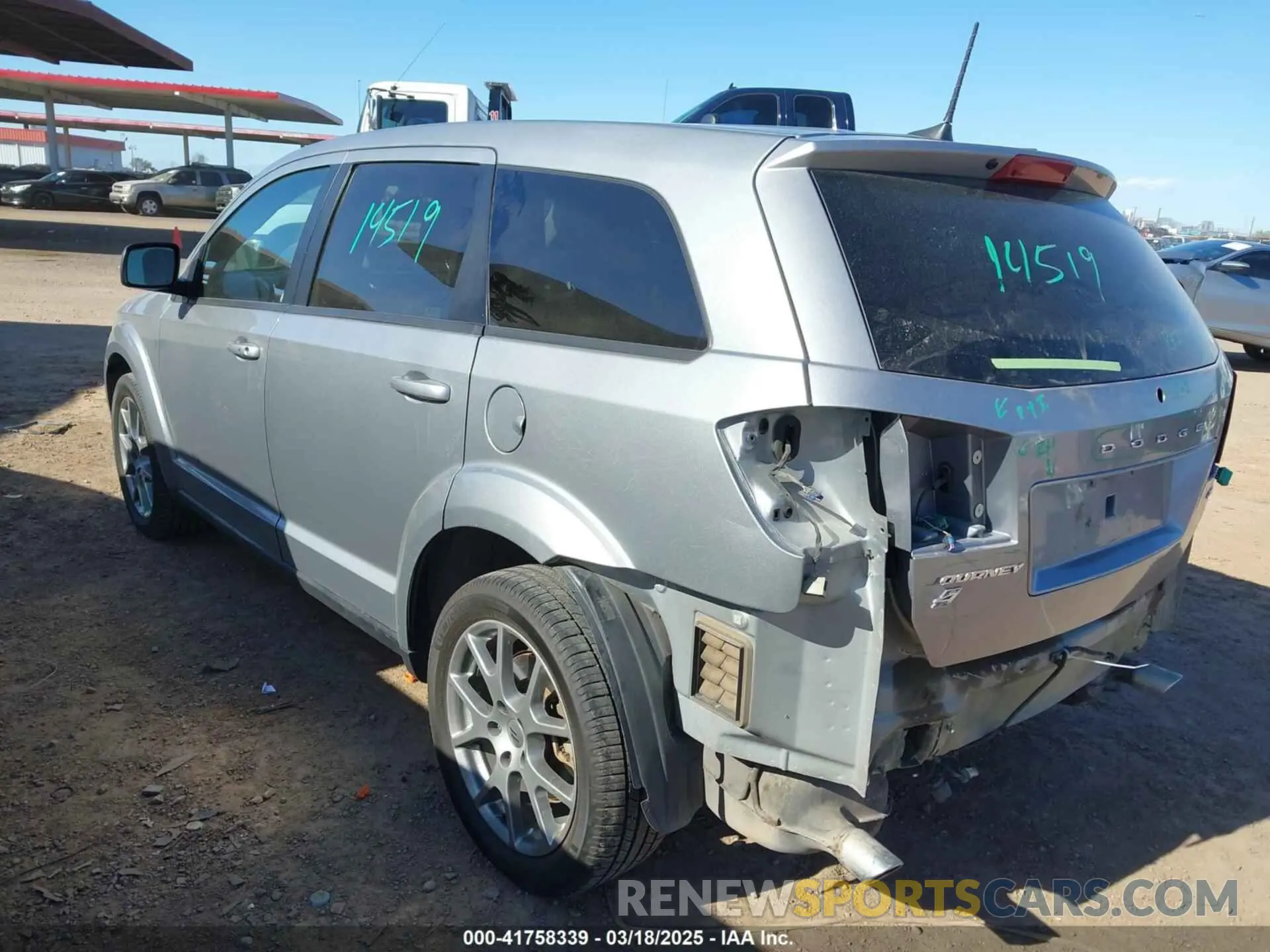 3 Photograph of a damaged car 3C4PDDEGXKT784922 DODGE JOURNEY 2019
