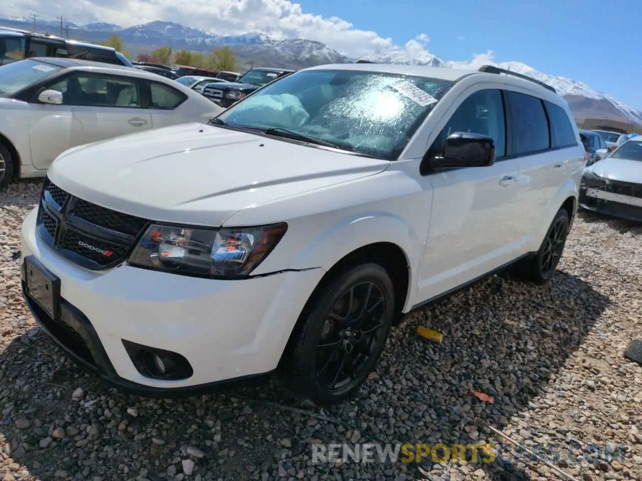 1 Photograph of a damaged car 3C4PDDEGXKT875575 DODGE JOURNEY 2019
