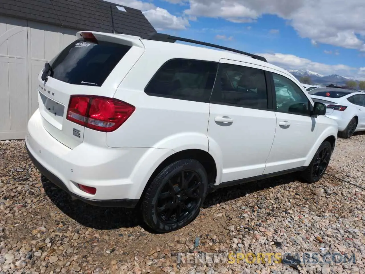 3 Photograph of a damaged car 3C4PDDEGXKT875575 DODGE JOURNEY 2019