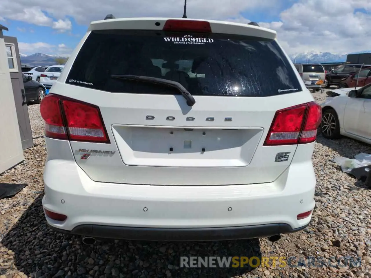 6 Photograph of a damaged car 3C4PDDEGXKT875575 DODGE JOURNEY 2019