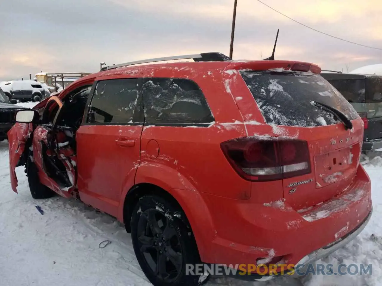 2 Photograph of a damaged car 3C4PDDGG0KT759265 DODGE JOURNEY 2019