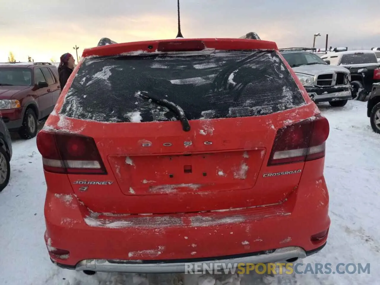 6 Photograph of a damaged car 3C4PDDGG0KT759265 DODGE JOURNEY 2019