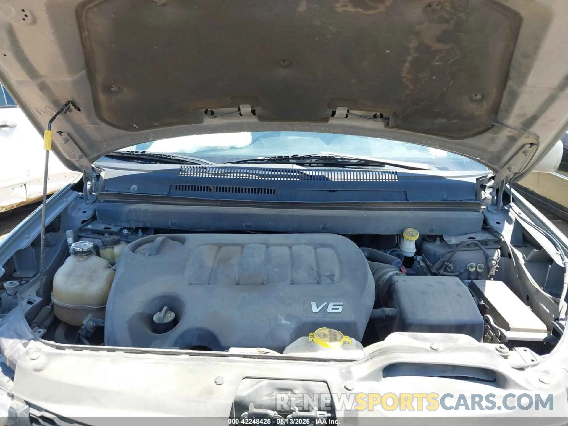 10 Photograph of a damaged car 3C4PDDGG0KT764935 DODGE JOURNEY 2019