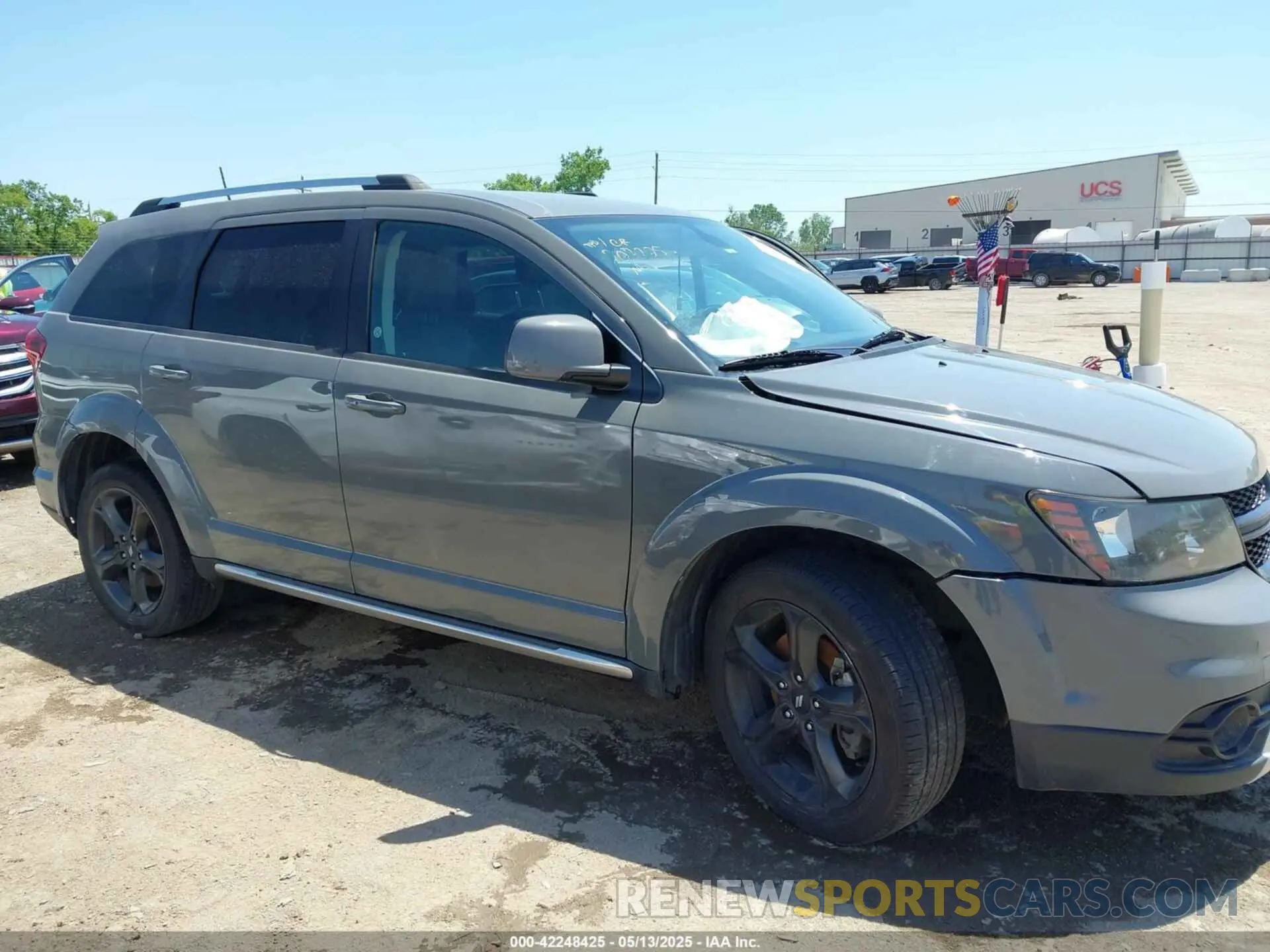 13 Photograph of a damaged car 3C4PDDGG0KT764935 DODGE JOURNEY 2019