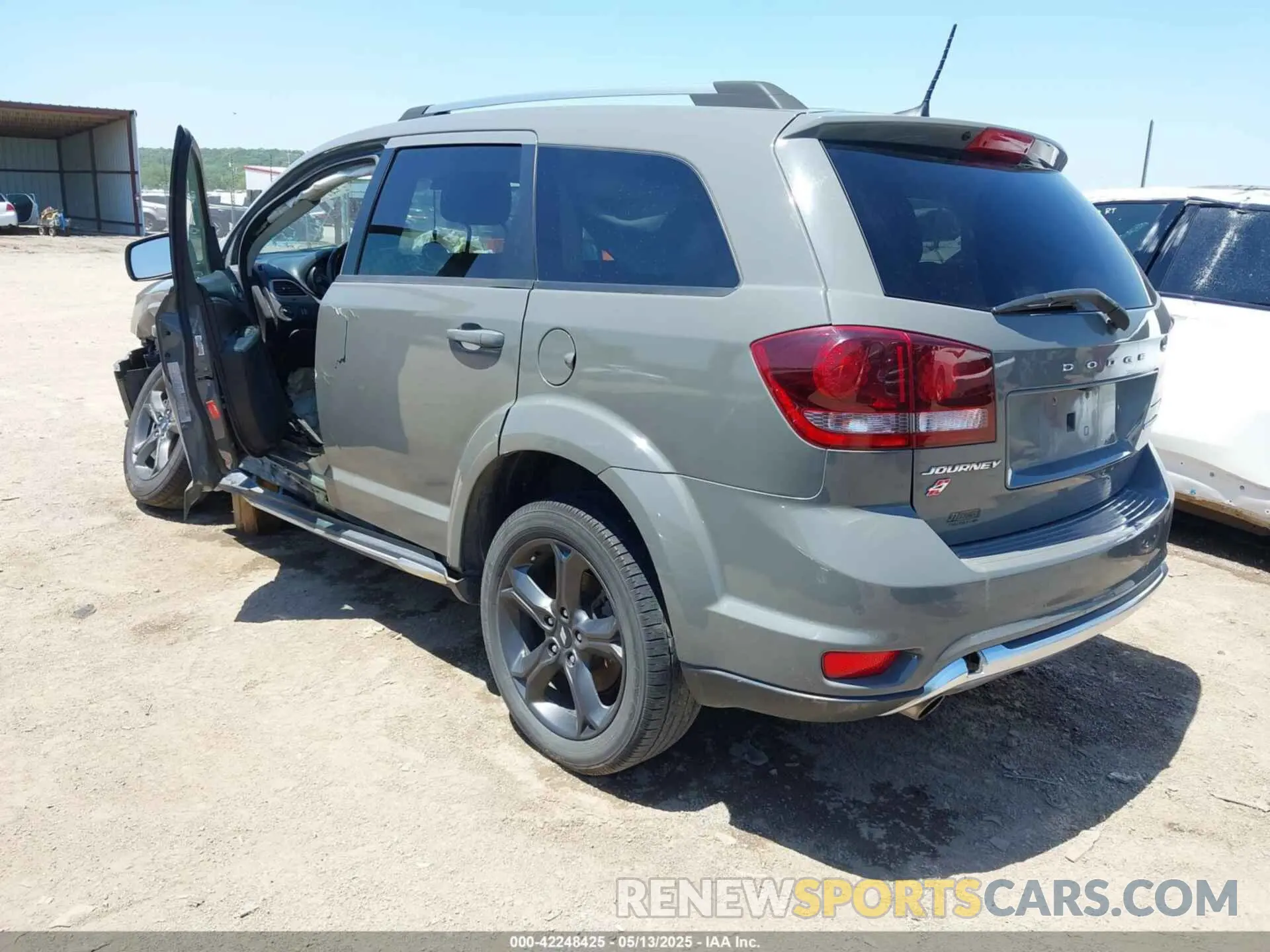 3 Photograph of a damaged car 3C4PDDGG0KT764935 DODGE JOURNEY 2019