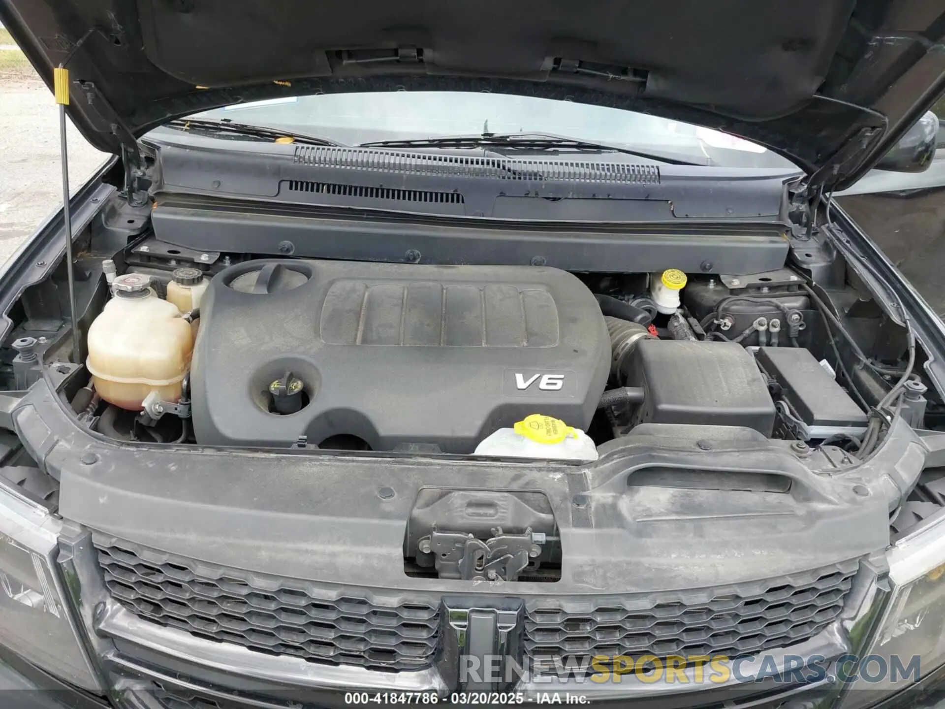 10 Photograph of a damaged car 3C4PDDGG0KT858510 DODGE JOURNEY 2019