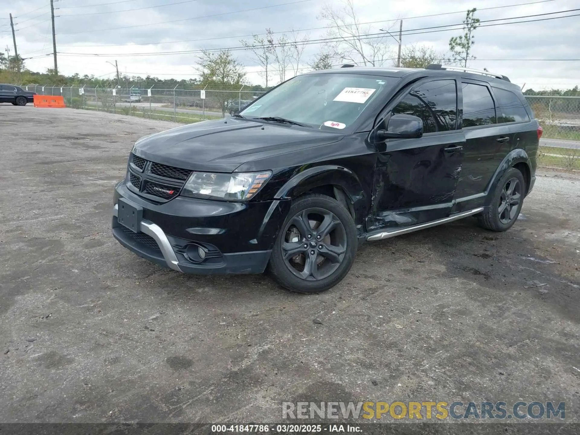 2 Photograph of a damaged car 3C4PDDGG0KT858510 DODGE JOURNEY 2019